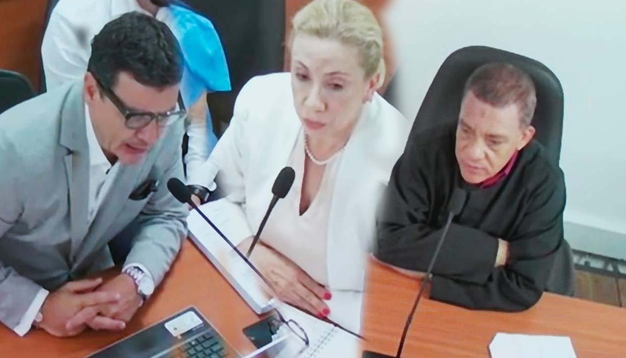 El abogado Diego Henao, la fiscal Lucy Marcela Laborde y el juez Hugo Carbonó. 