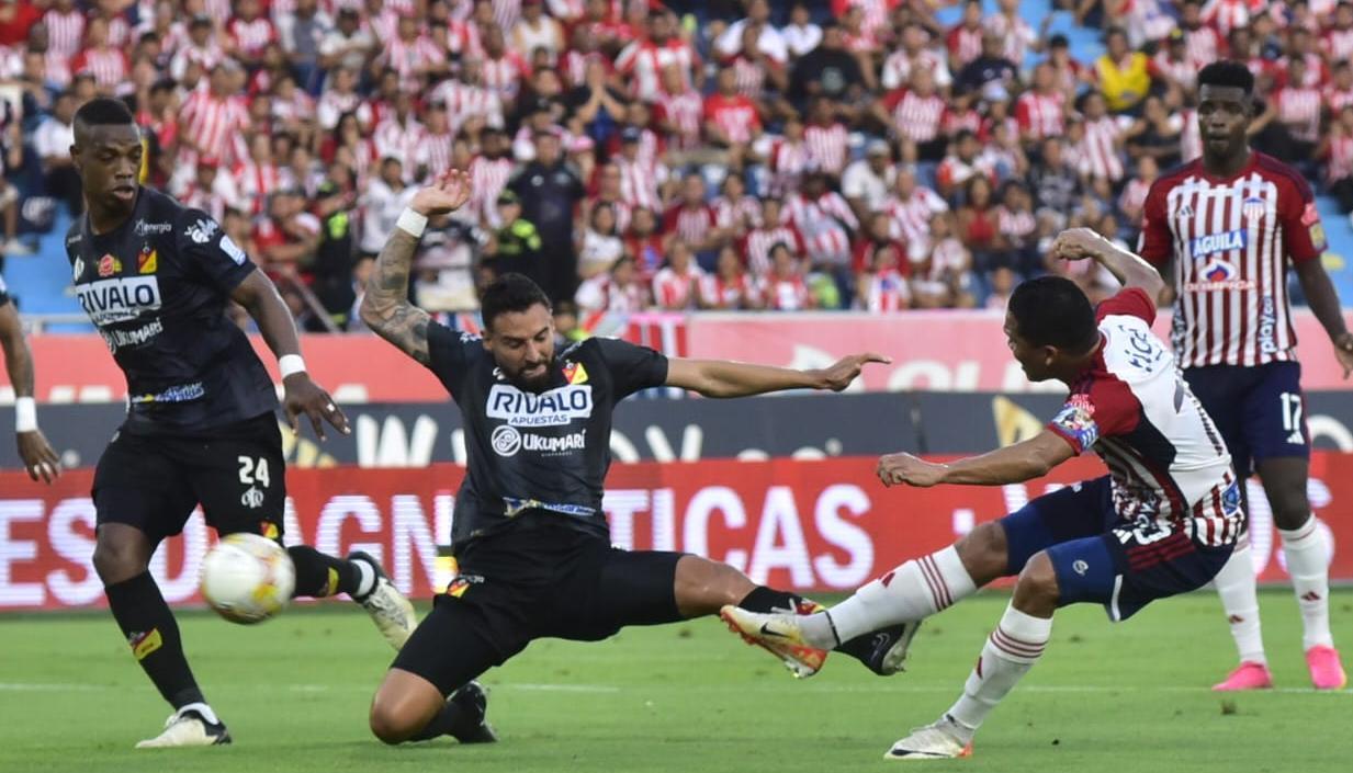 Imagen del último partido entre Junior y Pereira en Barranquilla, que terminó en victoria 3-2 del cuadro matecaña.