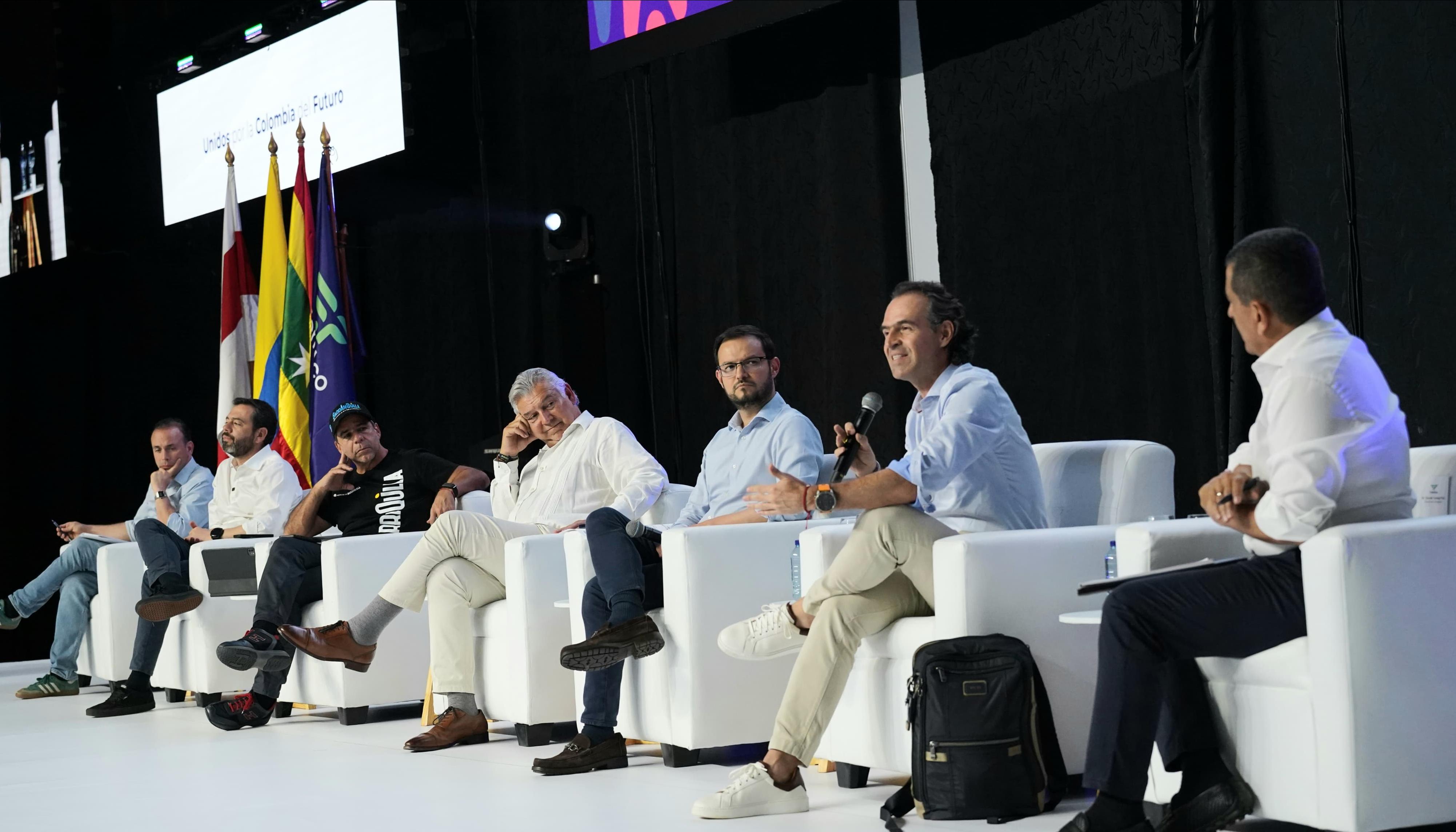 Los alcaldes de Cali, Bogotá, Barranquilla, Medellín, Cartagena en el panel de Fenalco.