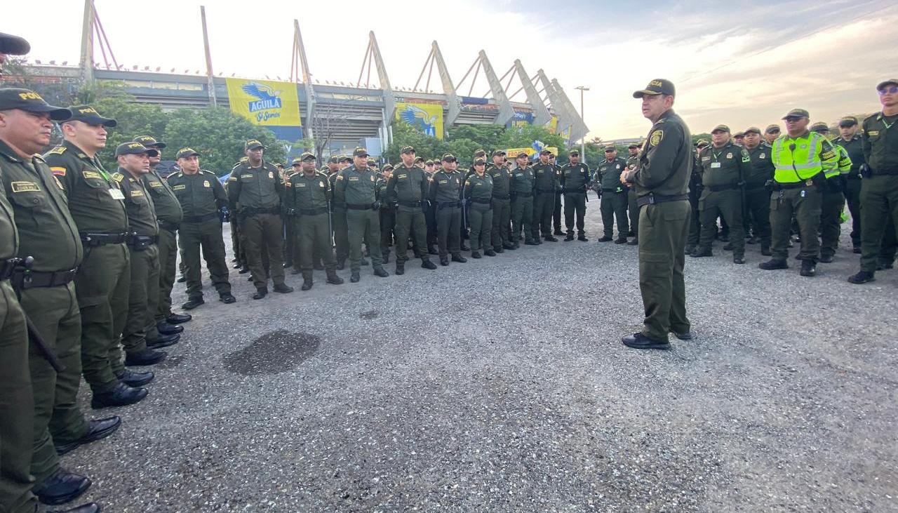 Imagen del operativo en el estadio.