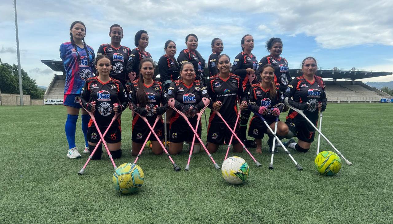 Selección Colombia femenina de fútbol para amputados, anfitriona del Mundial.