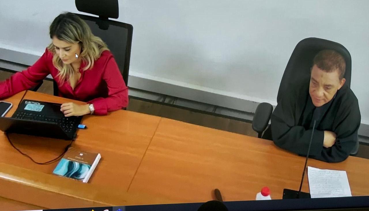 El juez Hugo Carbonó durante la audiencia