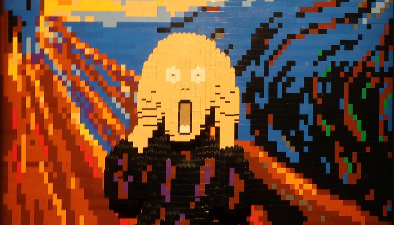 Representación de 'El grito', de Edvard Munch, con piezas de Lego, del artista y creativo estadounidense Nathan Sawaya. 