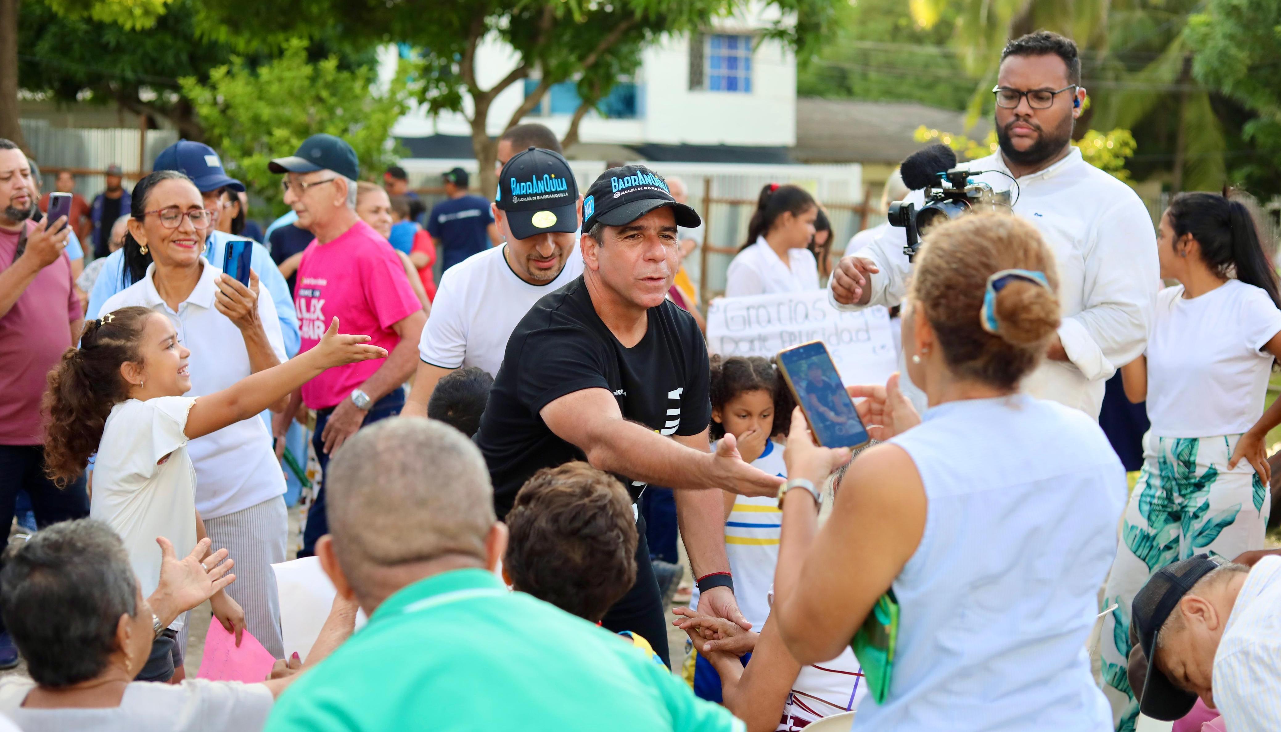 El alcalde Char con la comunidad en La Unión.