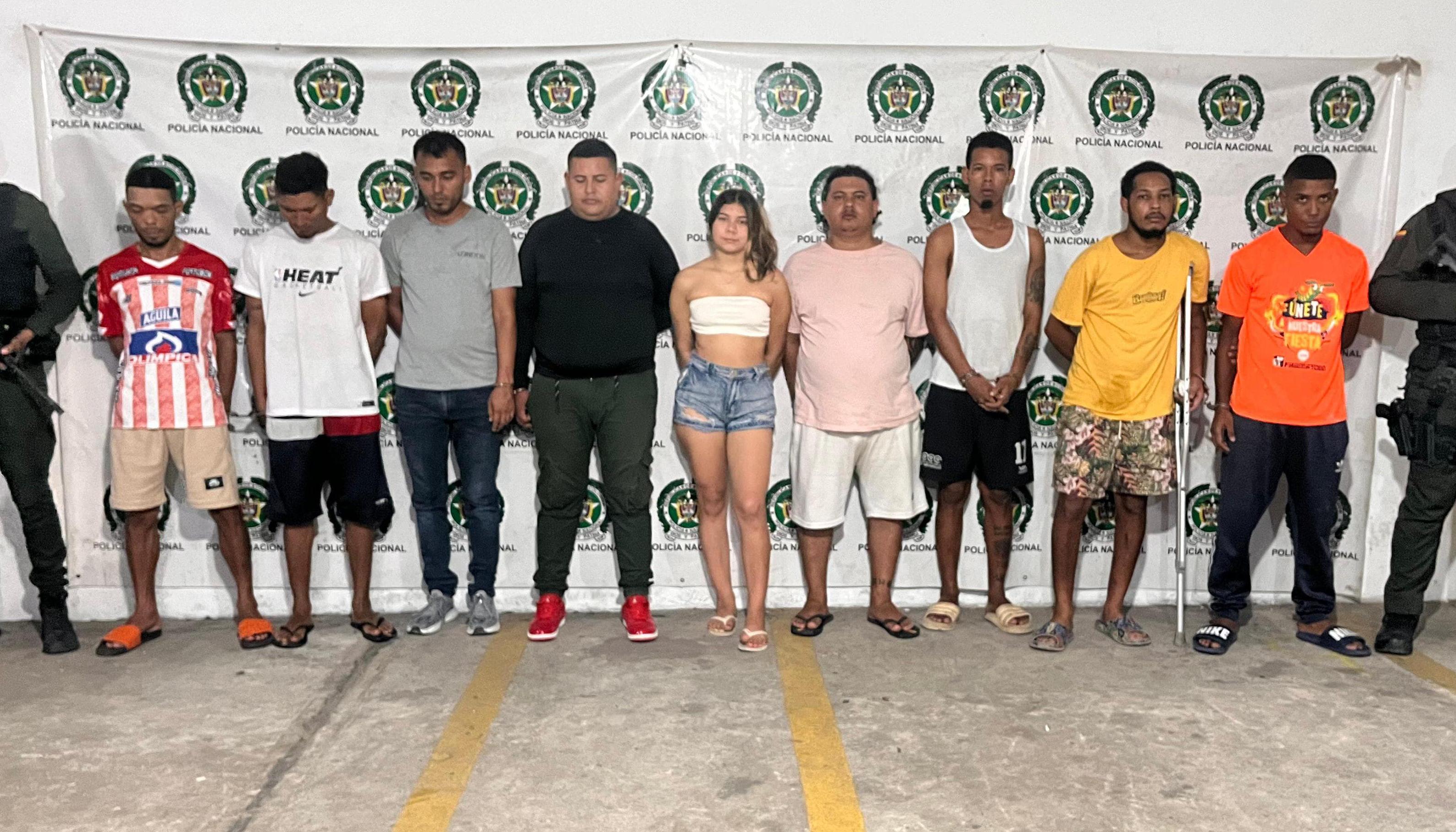 Los capturados por el Gaula de la Policía. 