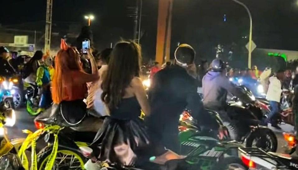 Motociclistas participando en la caravana de Halloween en años anteriores. 