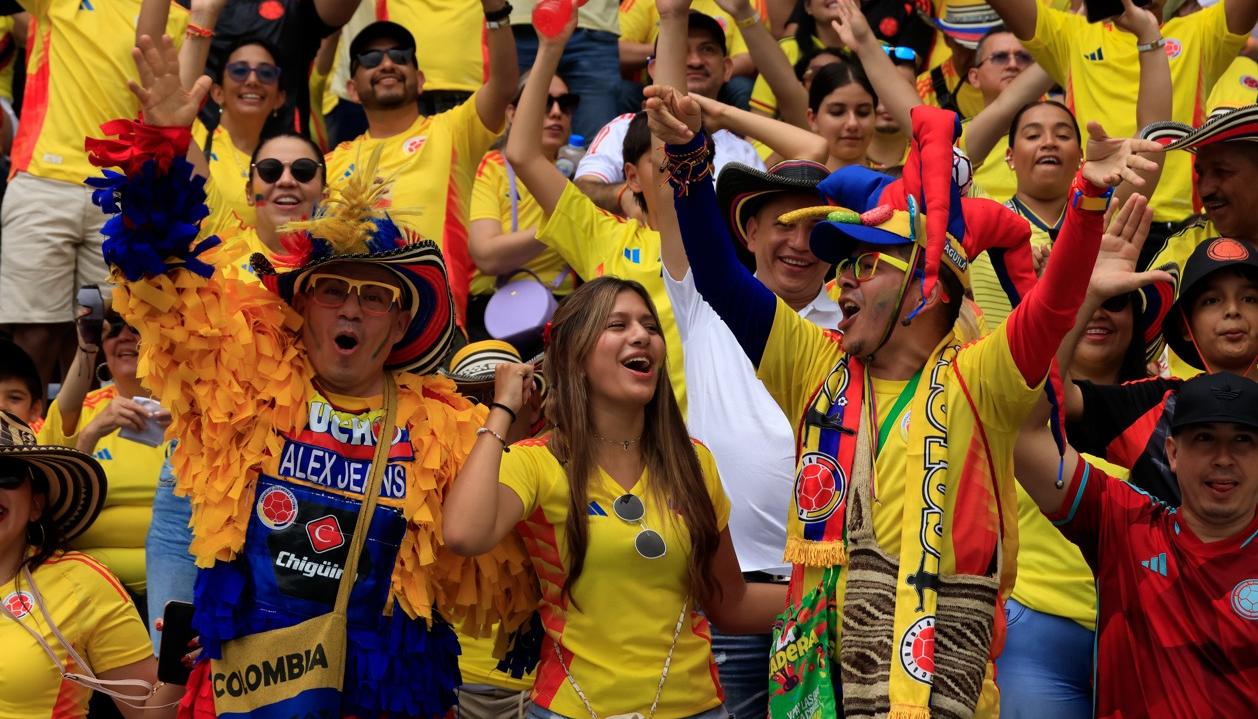 Aficionados durante el partido Colombia - Chile. 