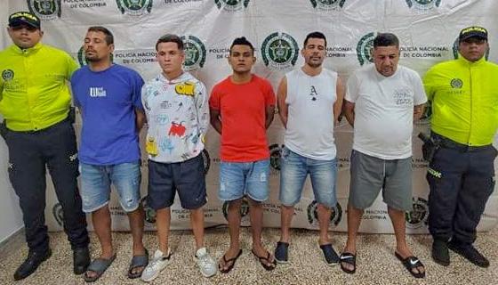 Tres de las capturas se dieron mediante orden judicial y tres más fueron notificadas en centros carcelarios.