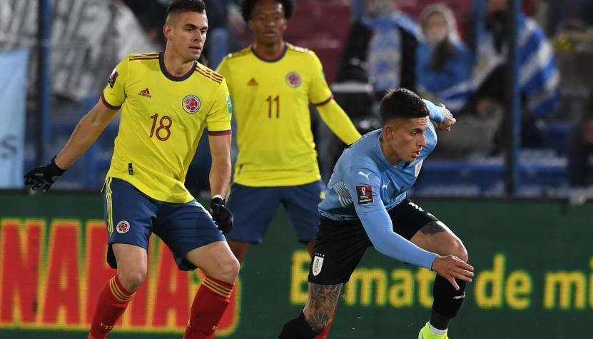 Santos Borré en acción de juego en la última visita de Colombia a Uruguay.