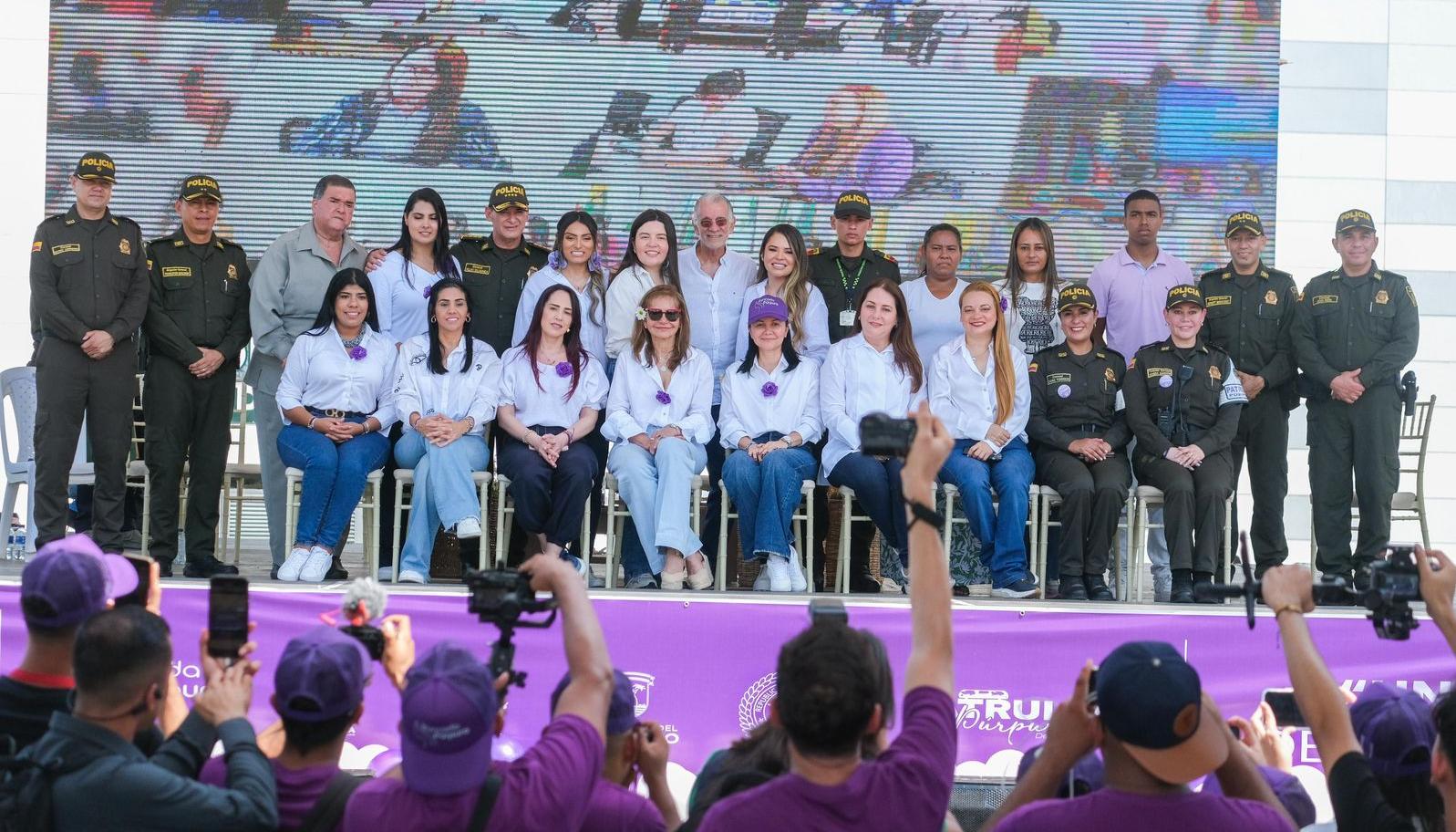 La Bancada Púrpura presentada el fin de semana.