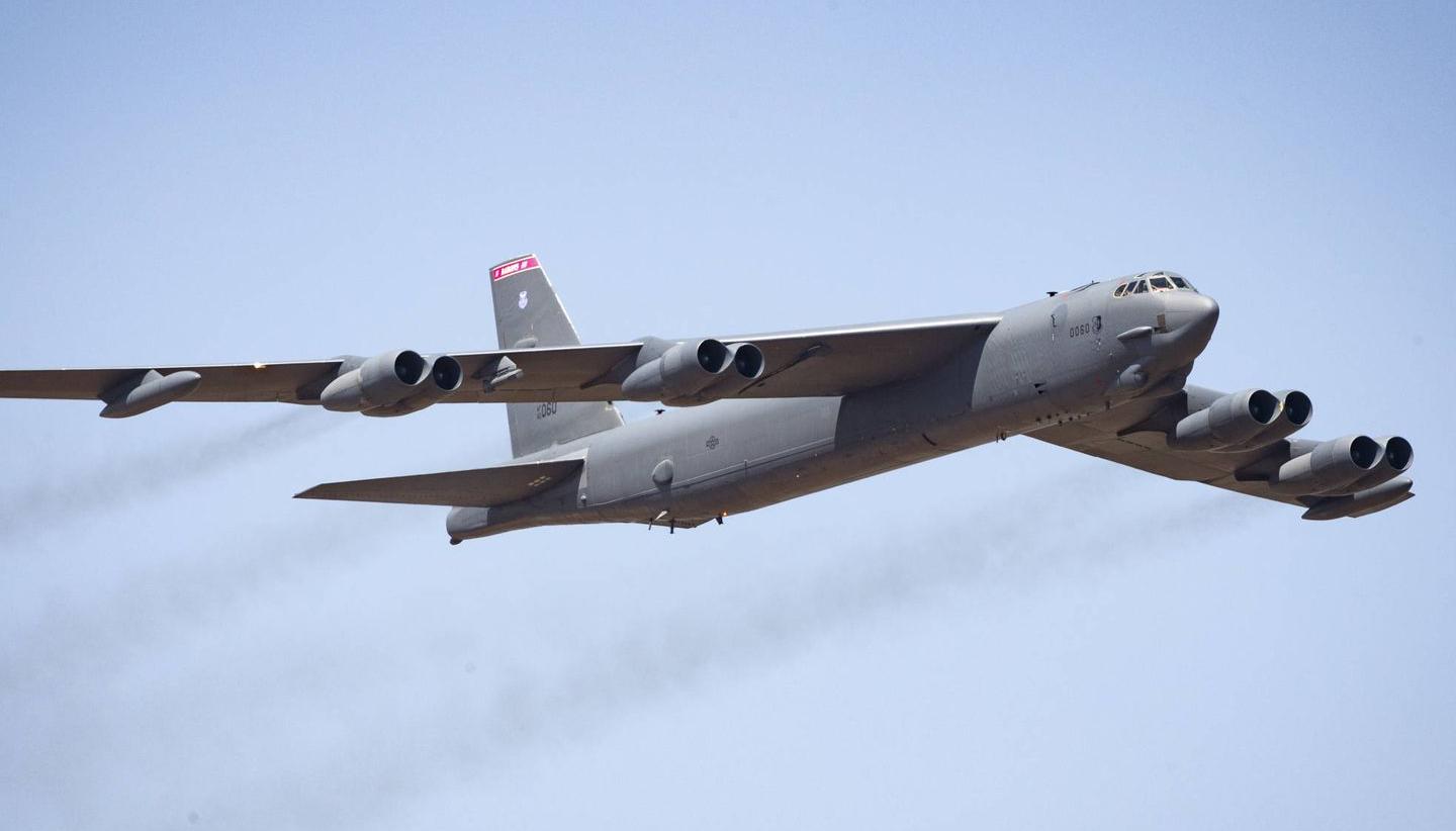 Bombarderos de ataque de largo alcance B-52.