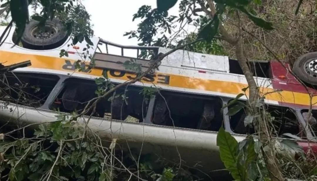 El bus accidentado.