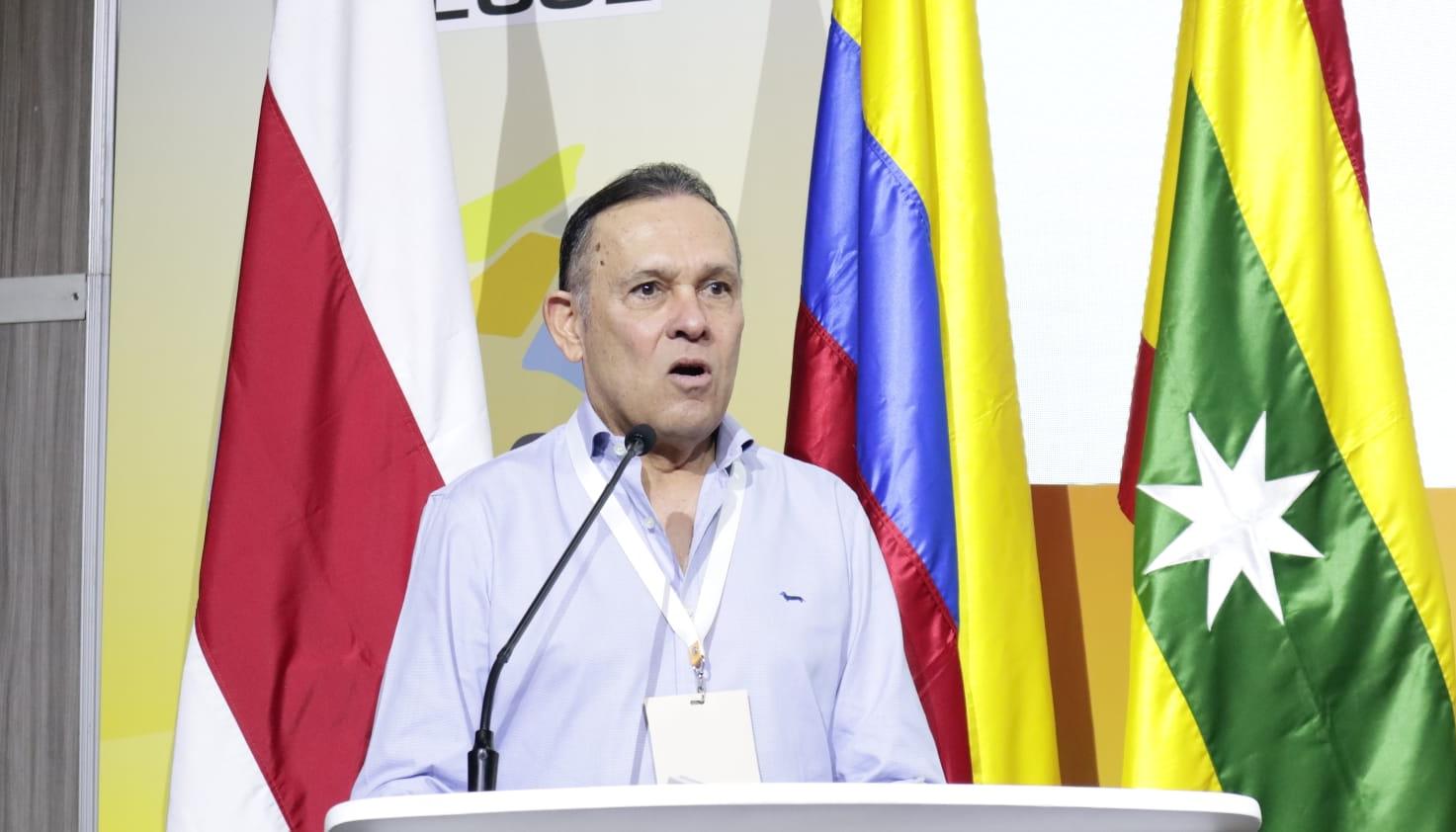 Efraín Cepeda Sarabia, presidente del Senado.