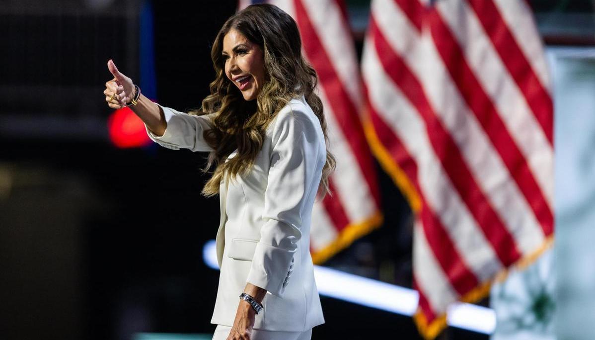 La gobernadora de Dakota del Sur, Kristi Noem.