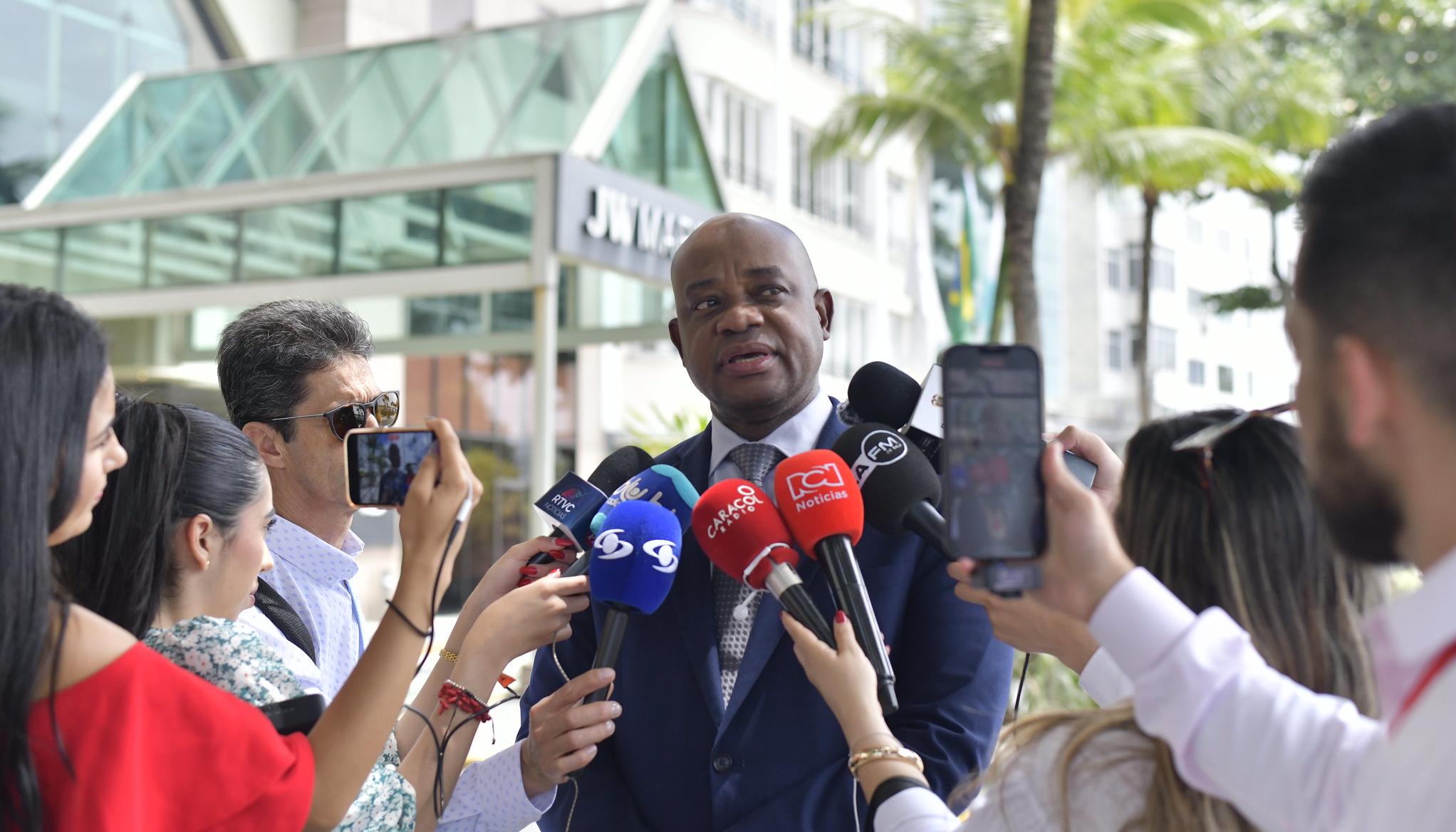 El Canciller Luis Gilberto Murillo.