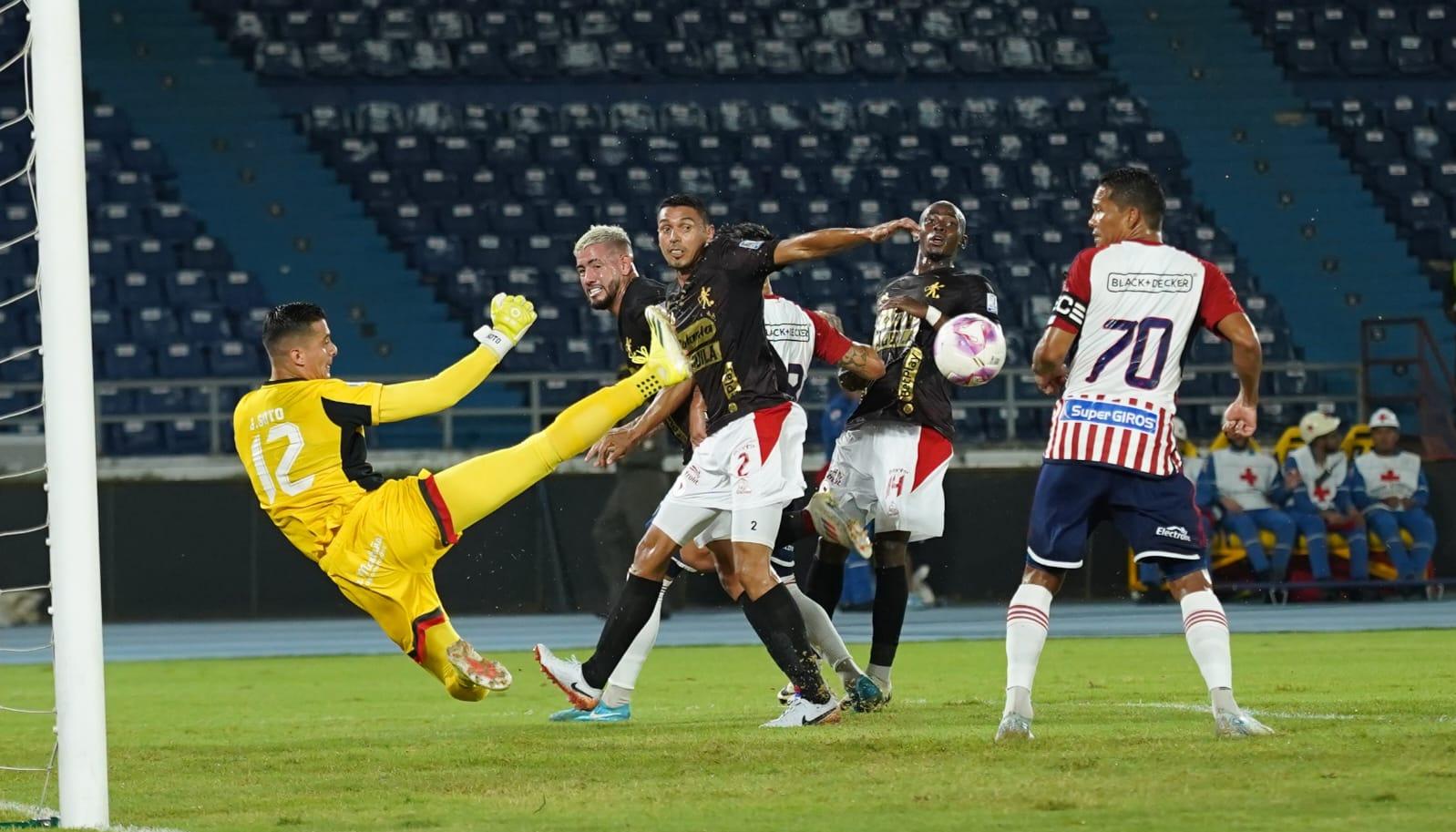 Partido Junior-América del pasado 27 de octubre, ganado 3-1 por el cuadro tiburón.  
