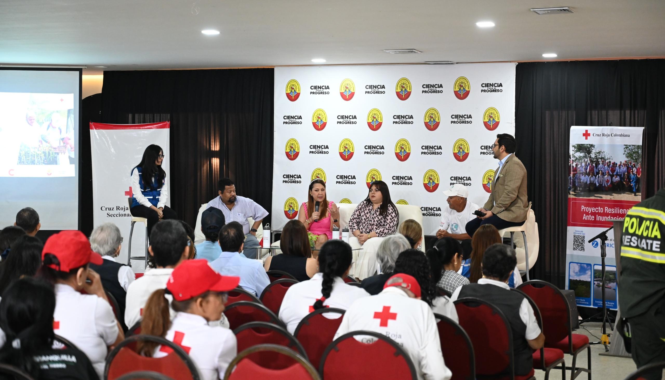 Aspecto del conversatorio liderado por la Cruz Roja Seccional Atlántico, en Barranquilla. 