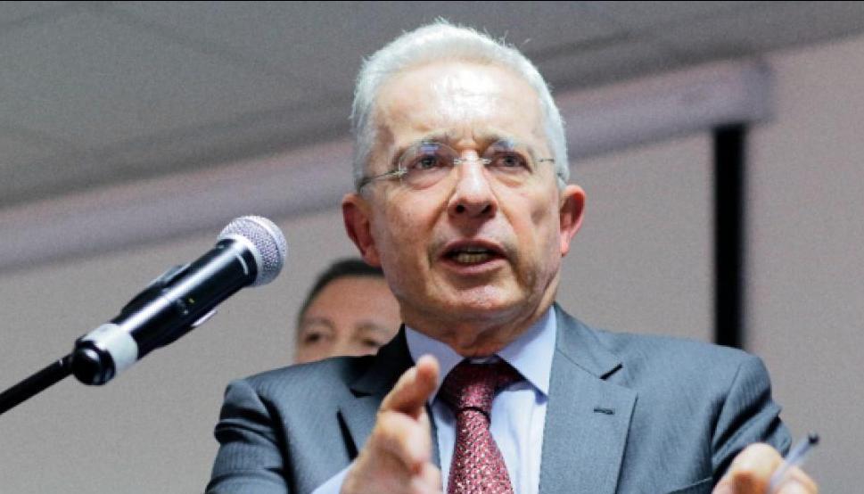 Álvaro Uribe Vélez, Presidente de Colombia entre 2002 y 2010.