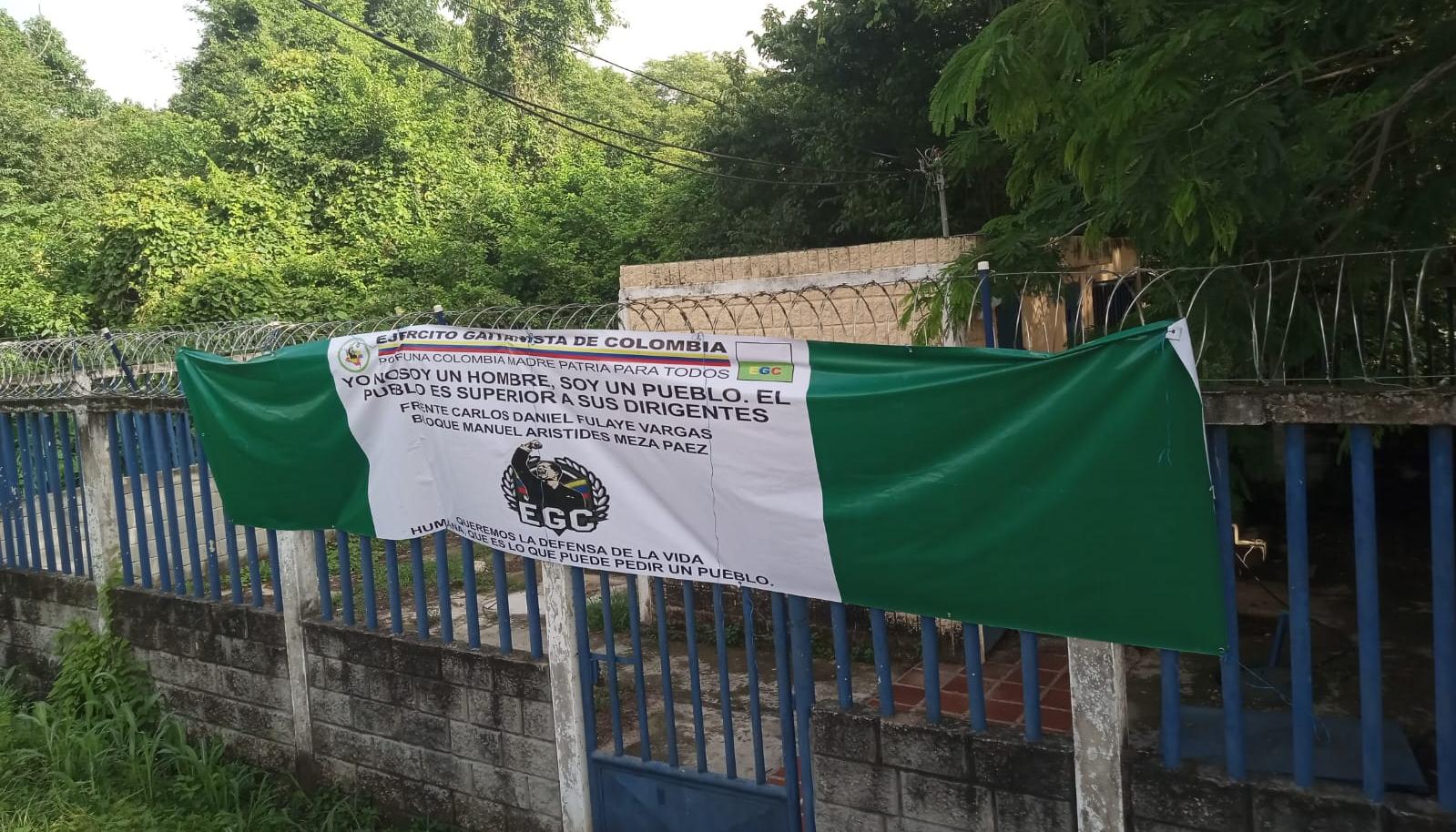 Afiche del 'Clan del Golfo' en Galapa.