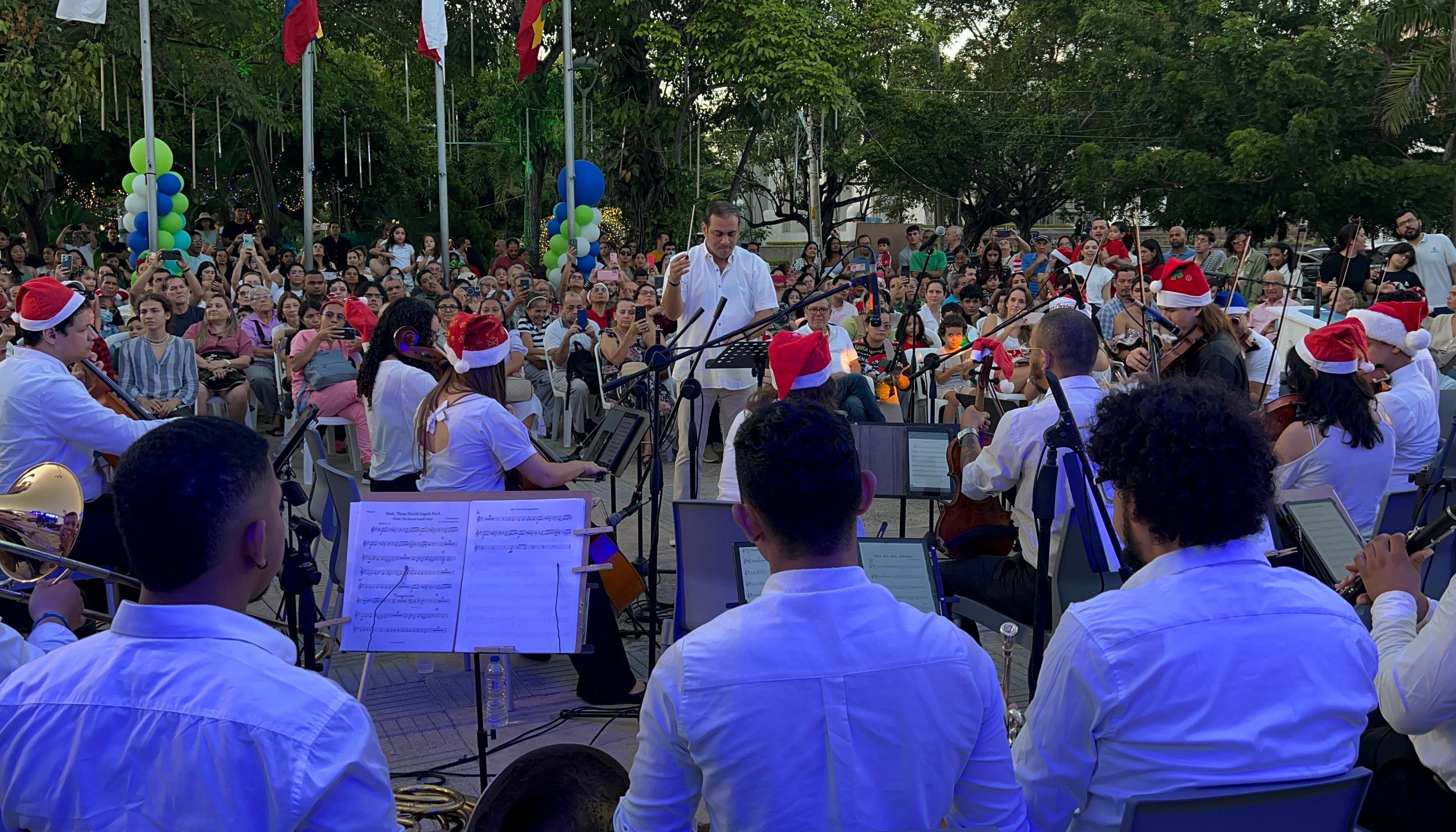 Concierto sinfónico en el Parque Los Fundadores