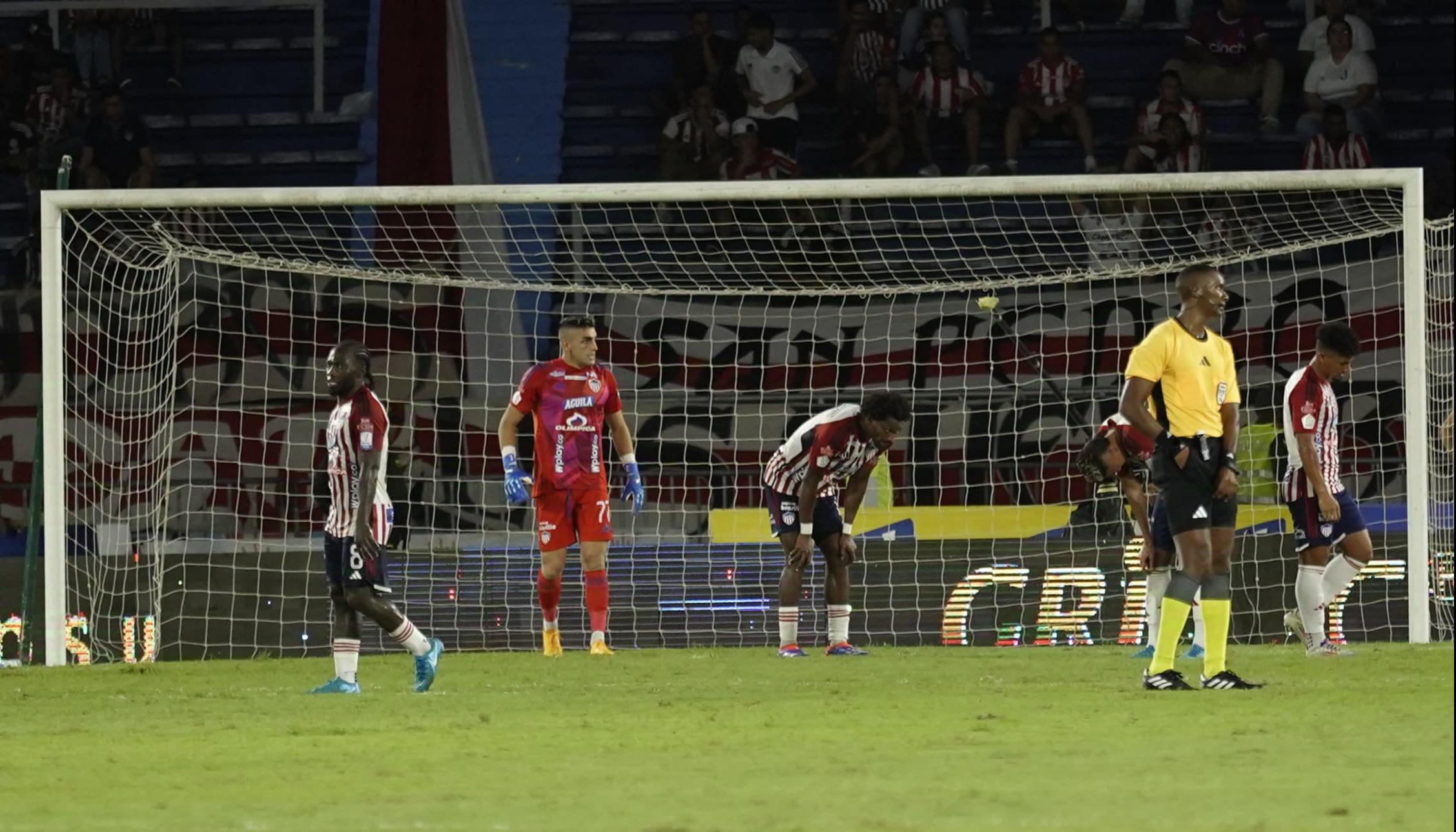 La tristeza de los jugadores de Junior.