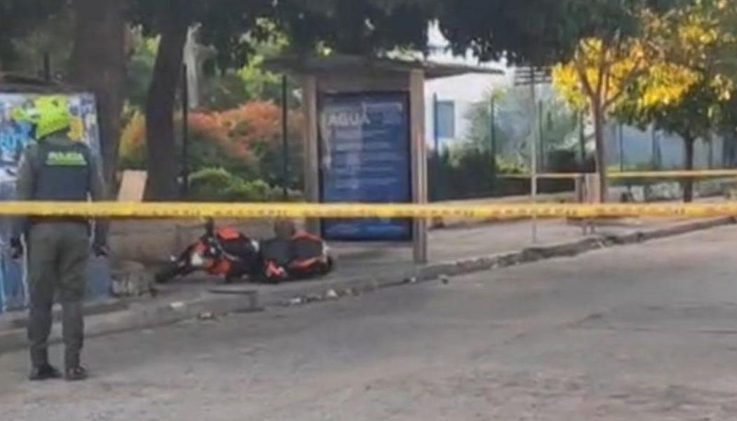 La Policía acordonó el área del lugar donde se presentó el crimen del supervisor. 