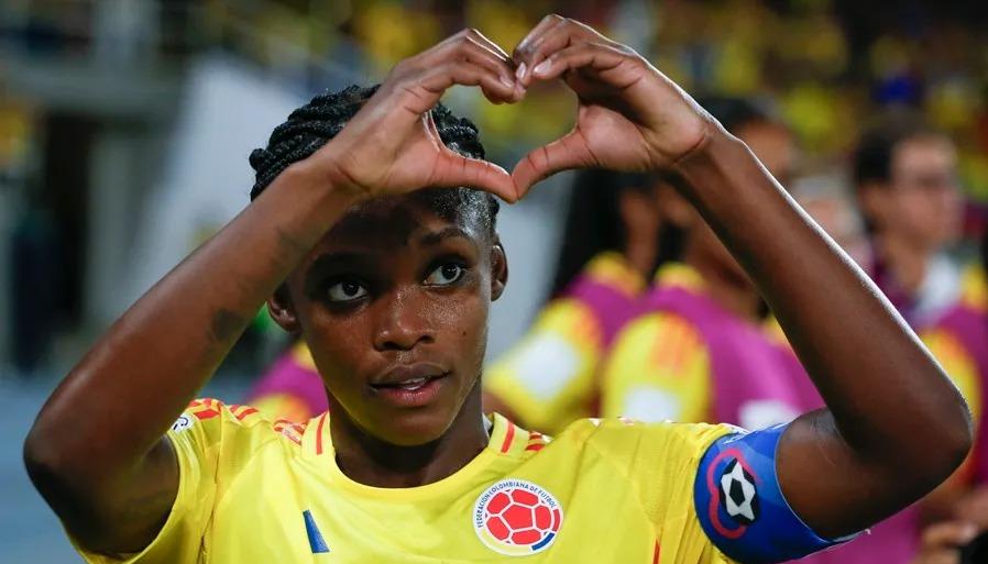 Linda Caicedo con la selección colombiana.