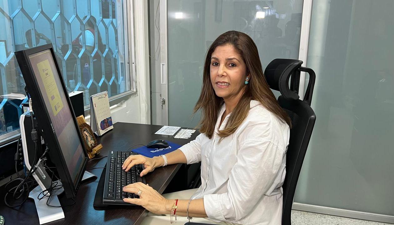La directora de la Oficina de Pasaporte del Atlántico, Malka Irina León.