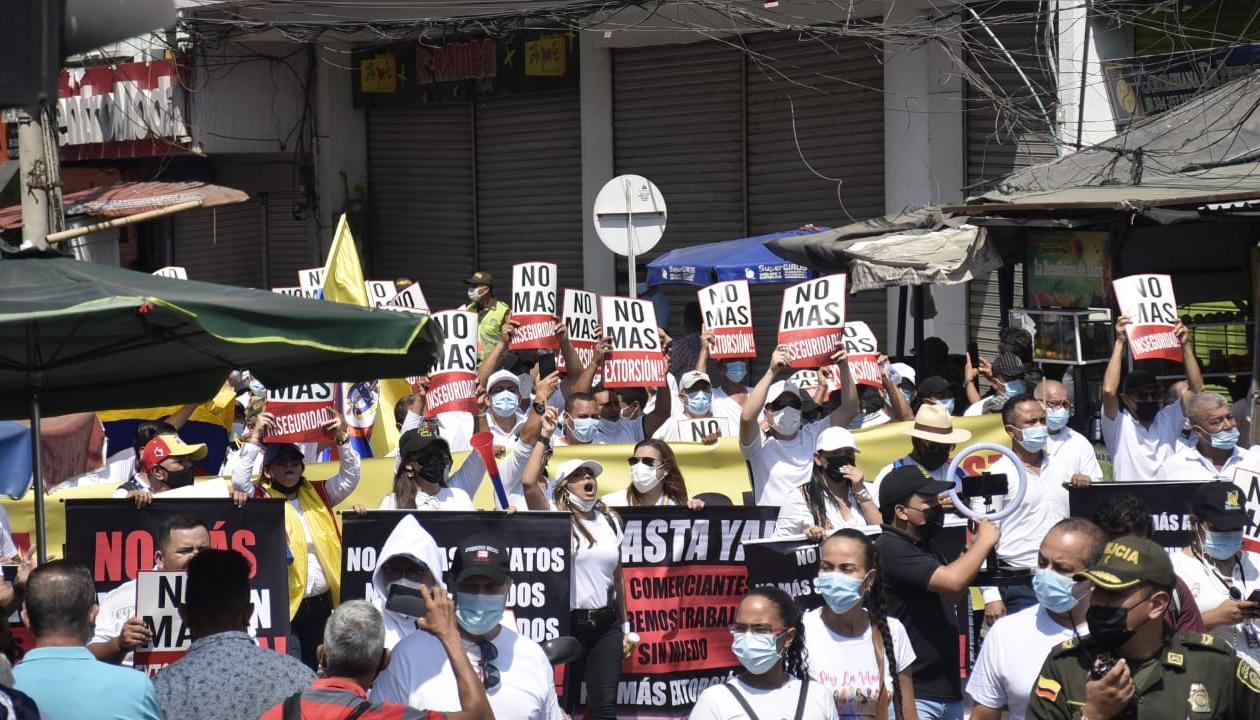 Los comerciantes no saben qué hacer contra la extorsión. En una ocasión protestaron en febrero del 2022.  