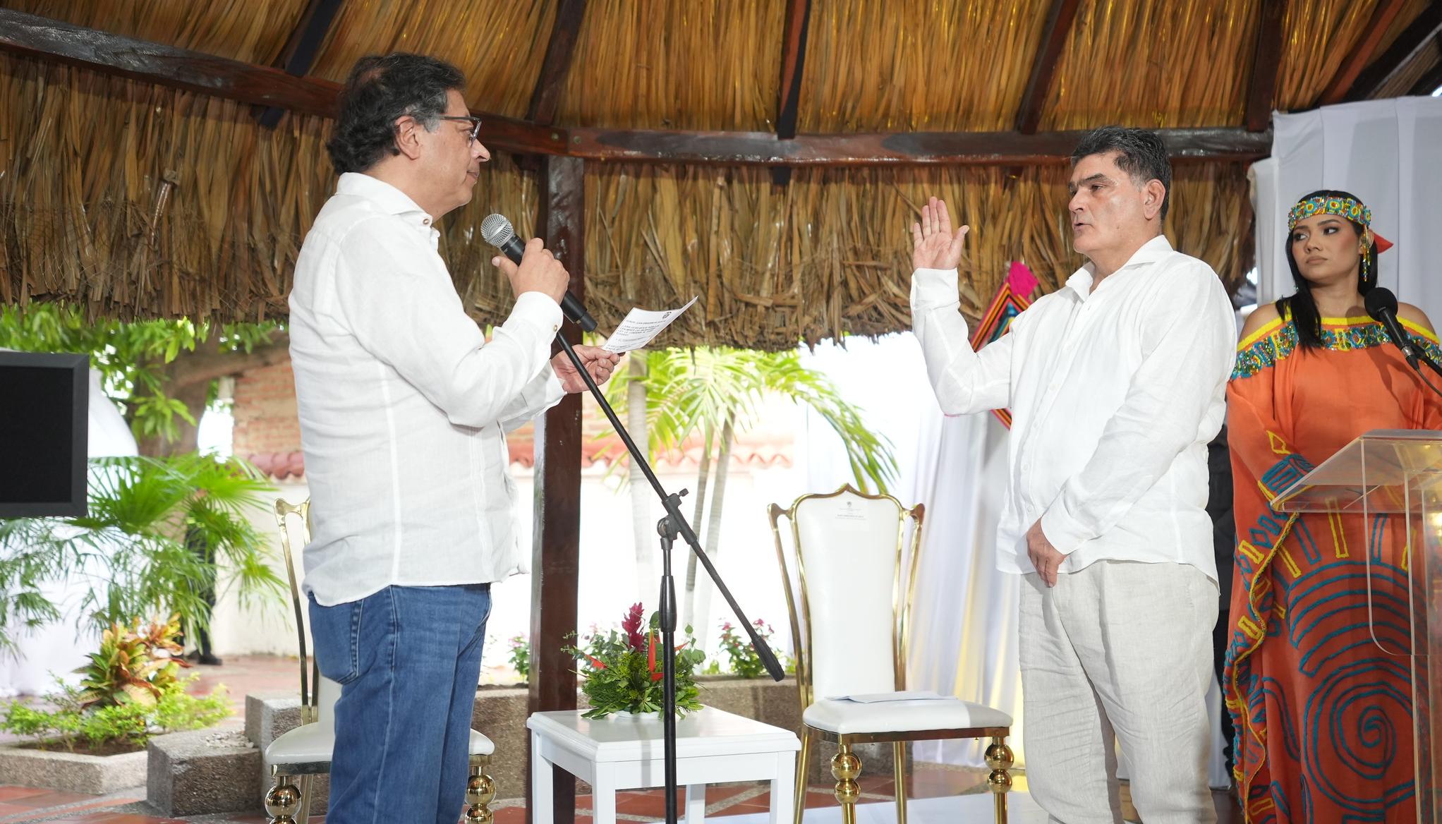 Posesión de Gregorio Eljach.