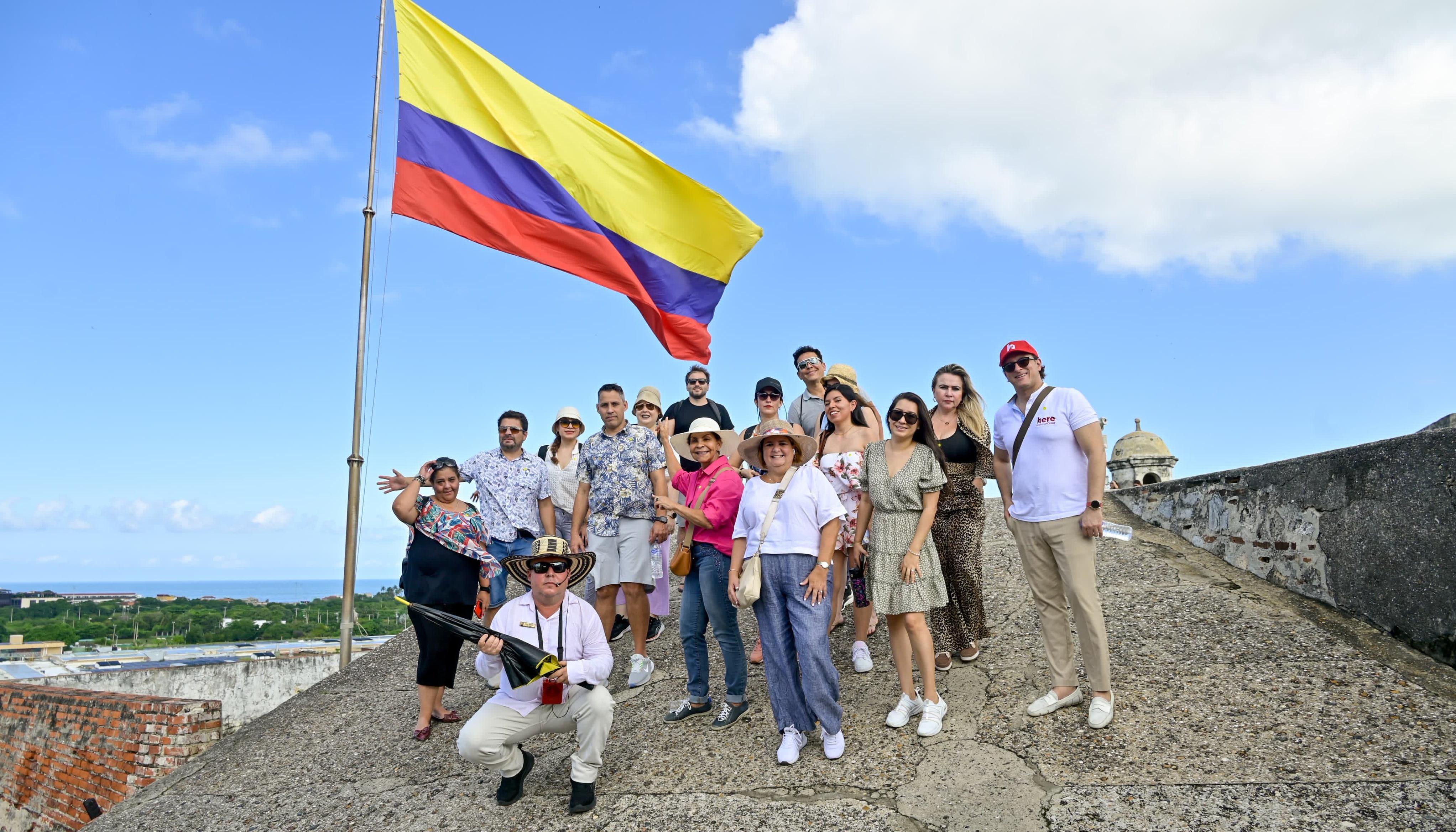 Agentes de viajes mayoristas y minoristas de EE. UU., México, Perú, Ecuador y Chile, en un viaje de familiarización por Cartagena.