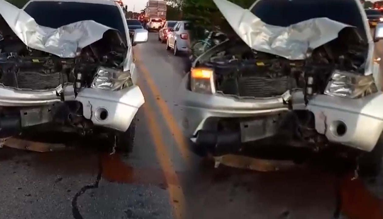 Así terminó la camioneta.