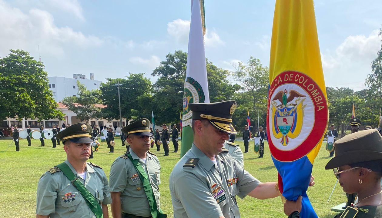 Ceremonia de graduación de 216 estudiantes.
