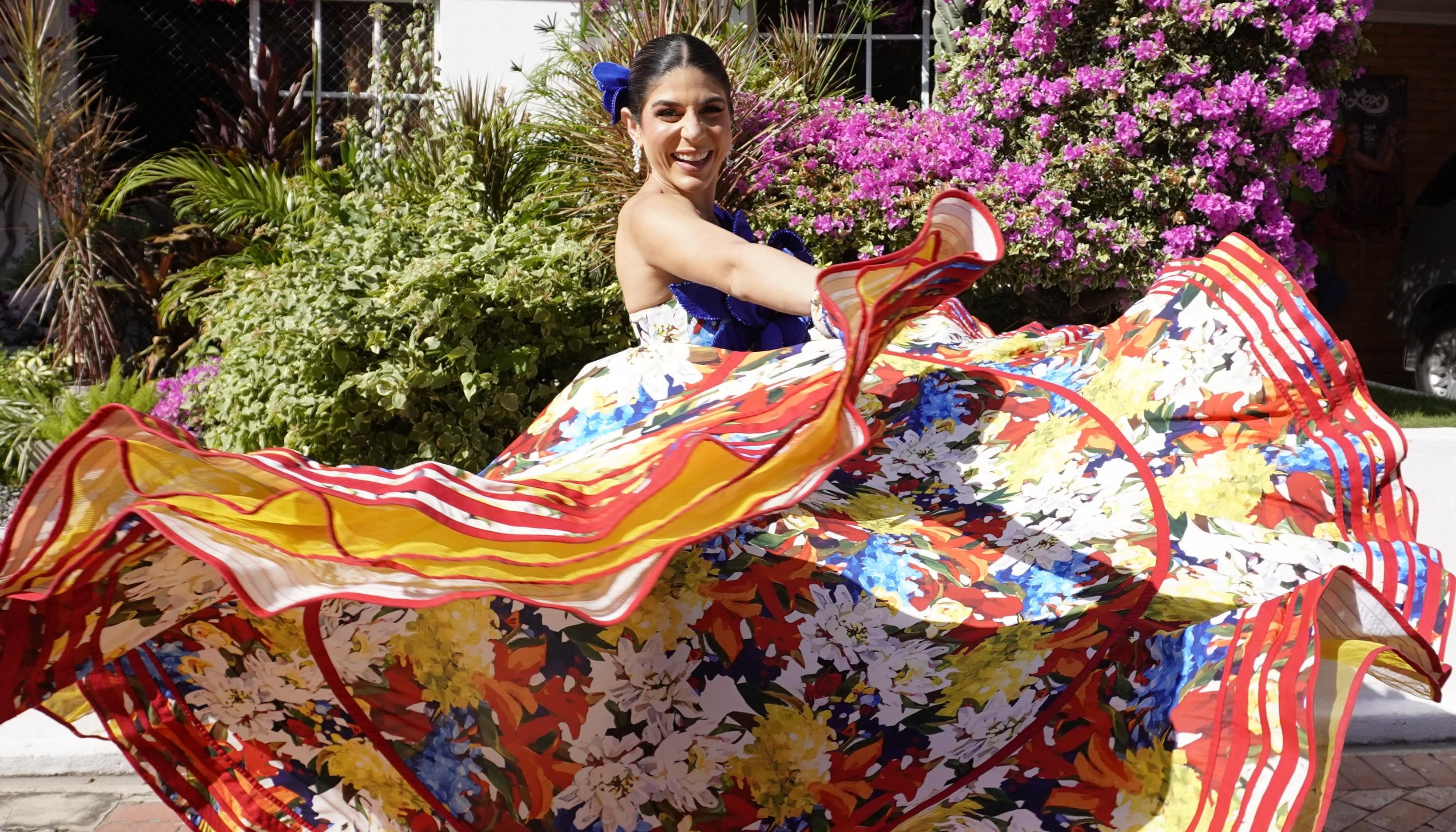 Alexsandra Estarita Villa, Reina del Carnaval de la 44.