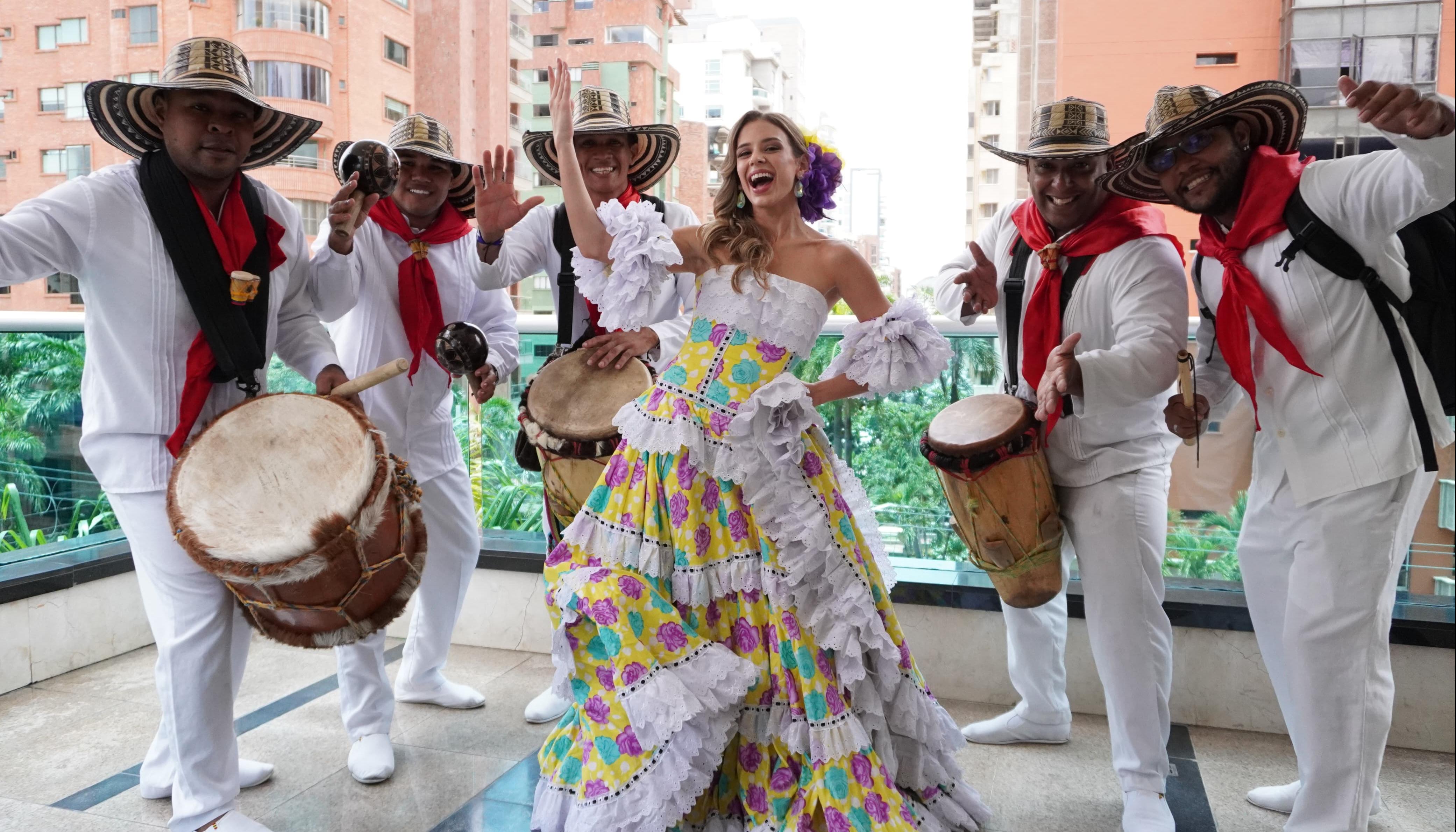 La reina Tatiana estará en escena con 450 bailarines.