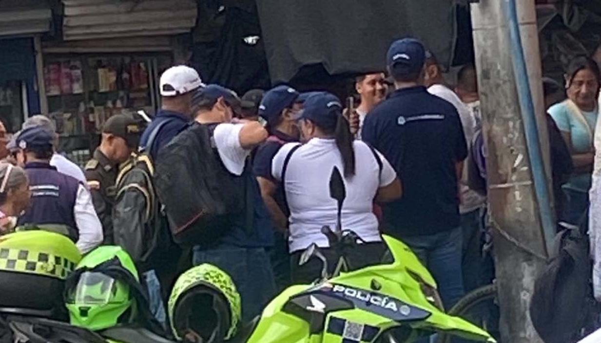 Autoridades "se toman" el Centro por contaminación de alimentos