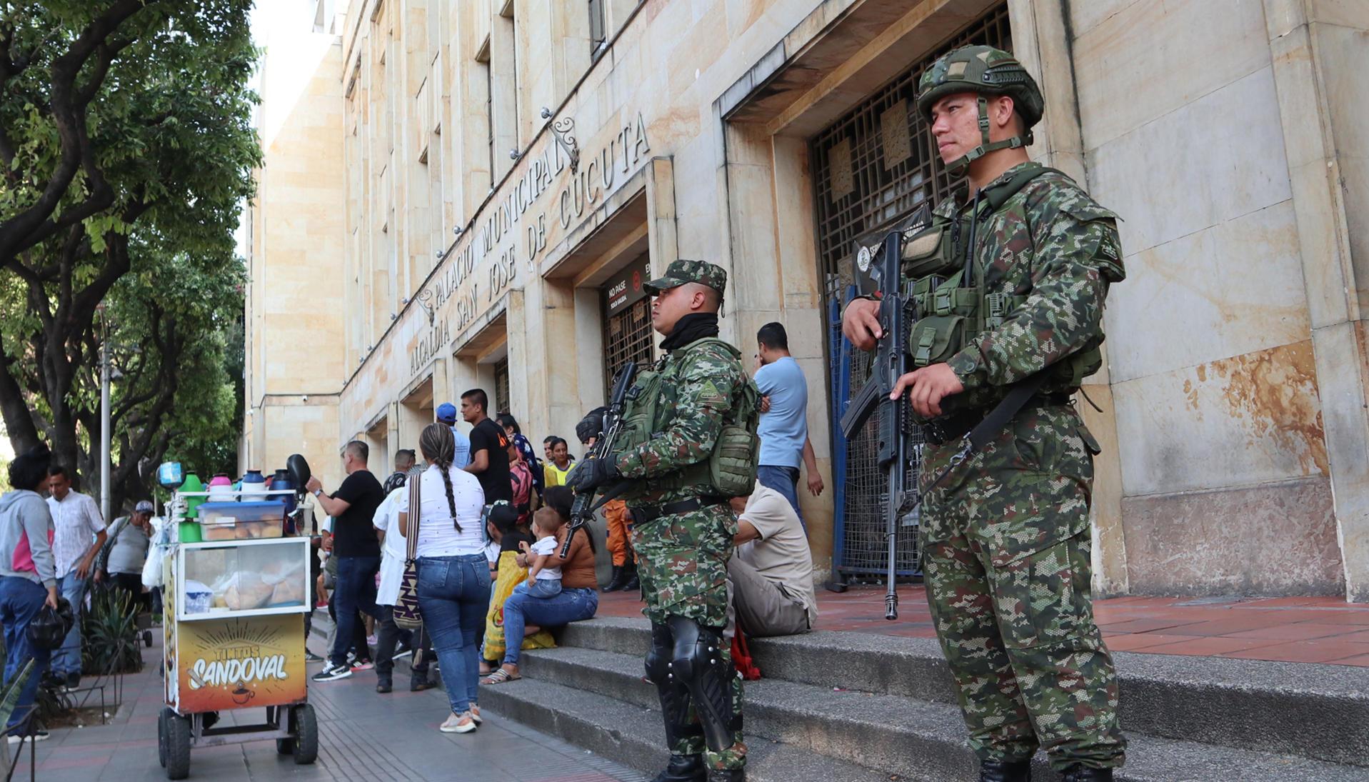 Ejército en Cúcuta tras la llegada de desplazados del Catatumbo.