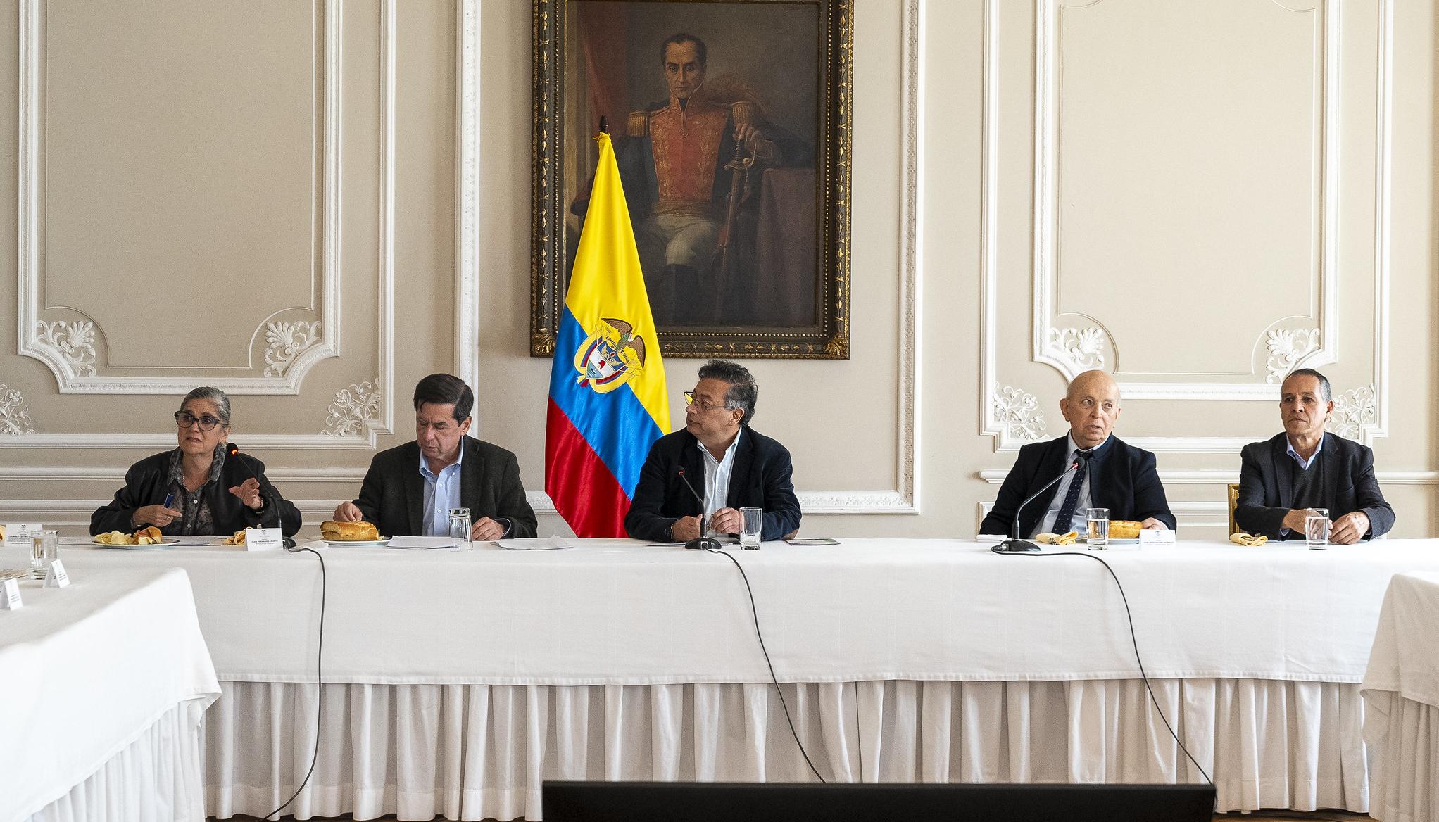 El Presidente de la República, Gustavo Petro, con su equipo de Gobierno.