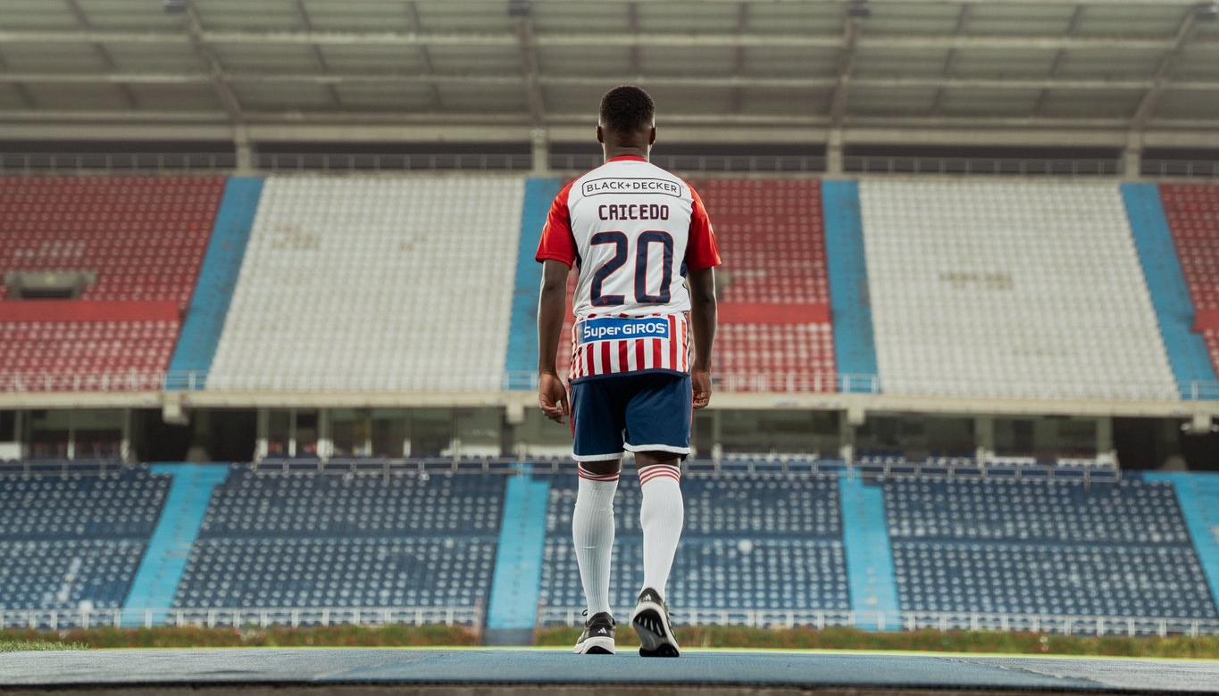 Deiber Caicedo en el Metropolitano.