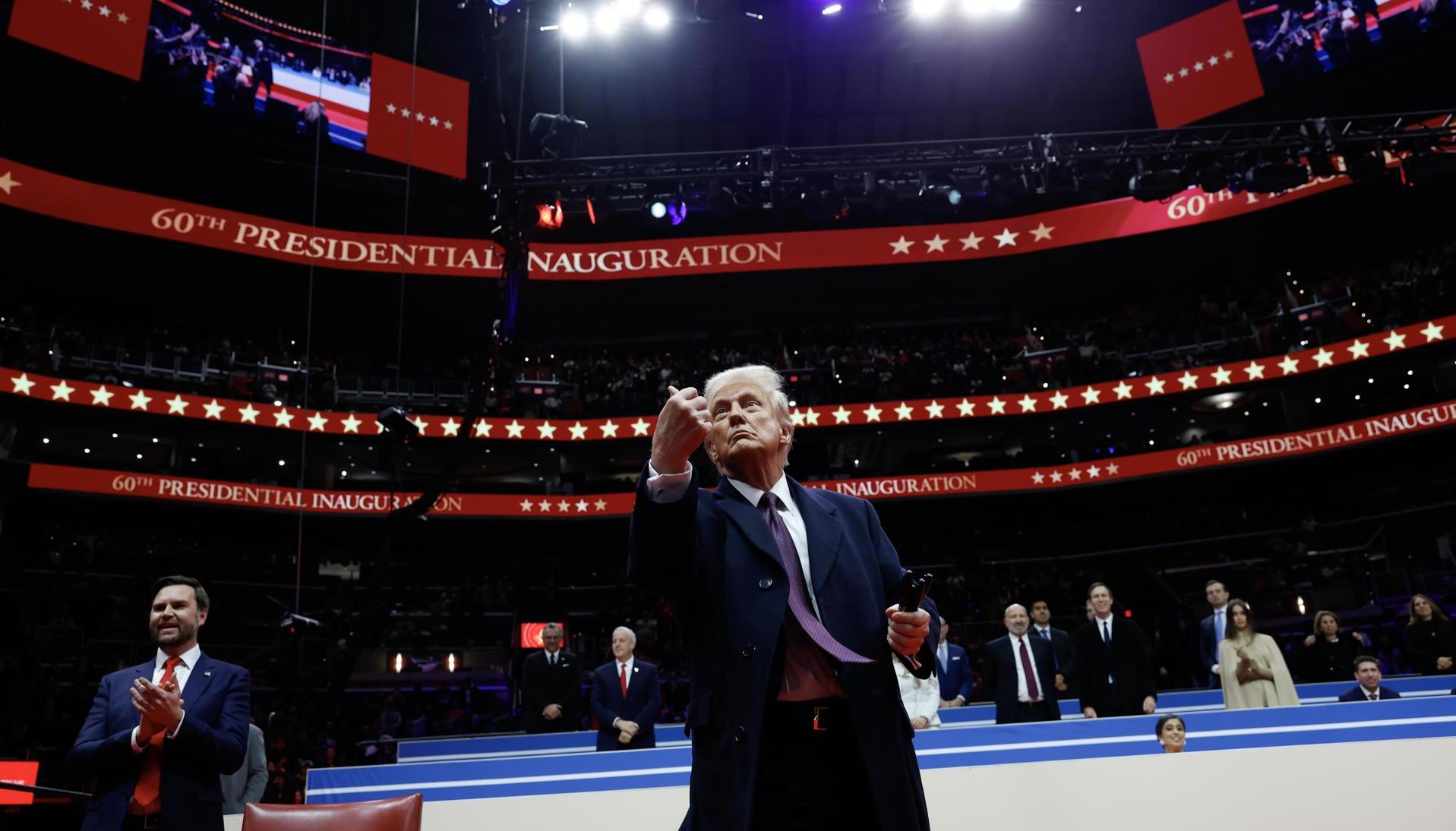 Donald Trump firmó este mismo lunes el decreto para actuar contra la migración masiva. 