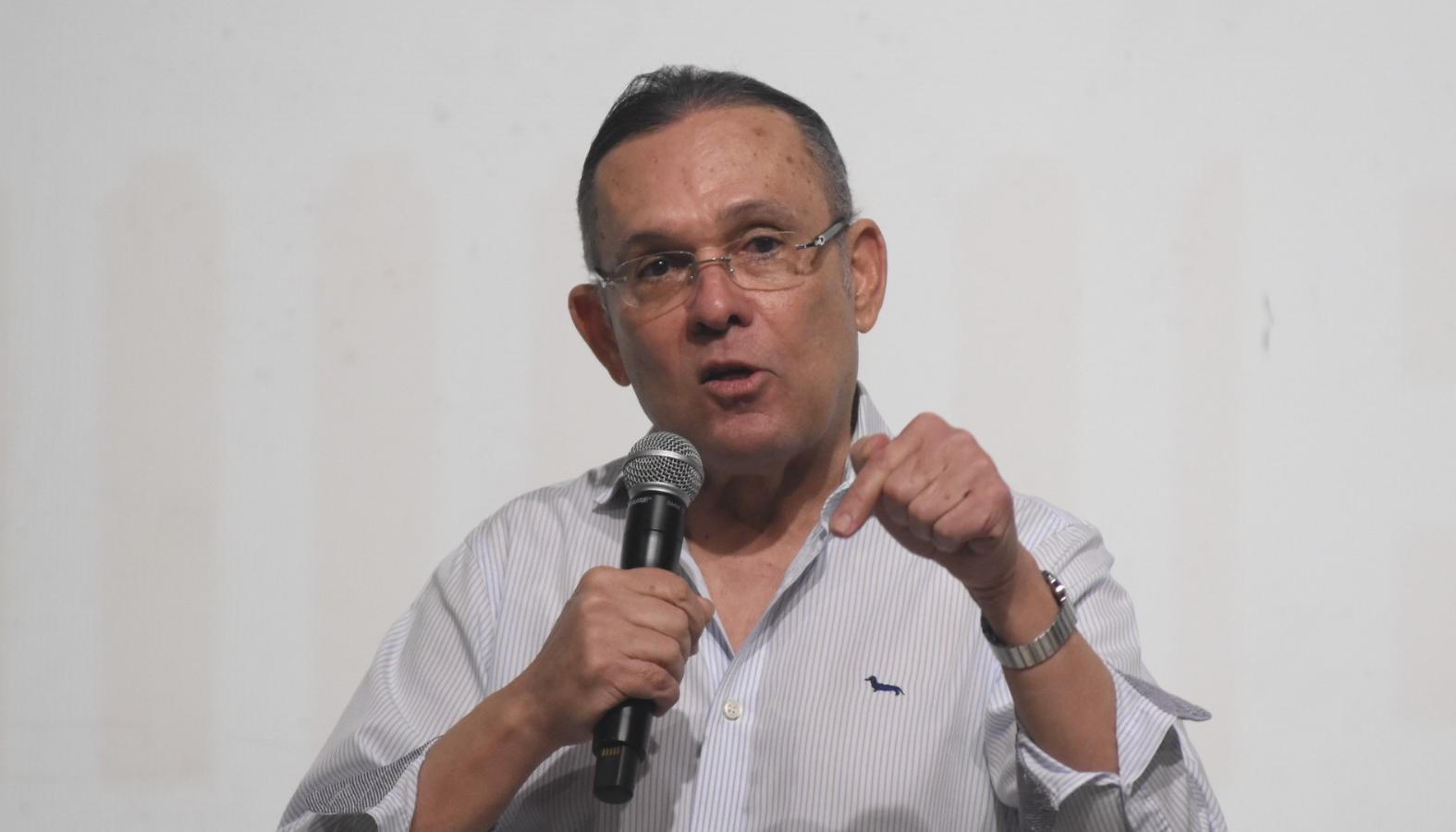 Efraín Cepeda, presidente del Senado.