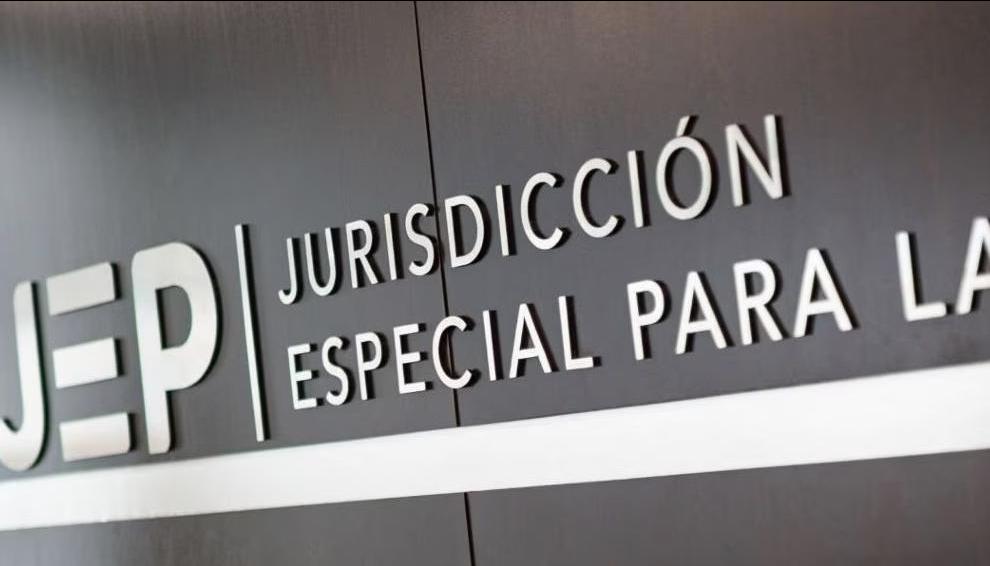 JEP ordena trasladar a 124 firmantes de paz que están en riesgo por violencia en Colombia