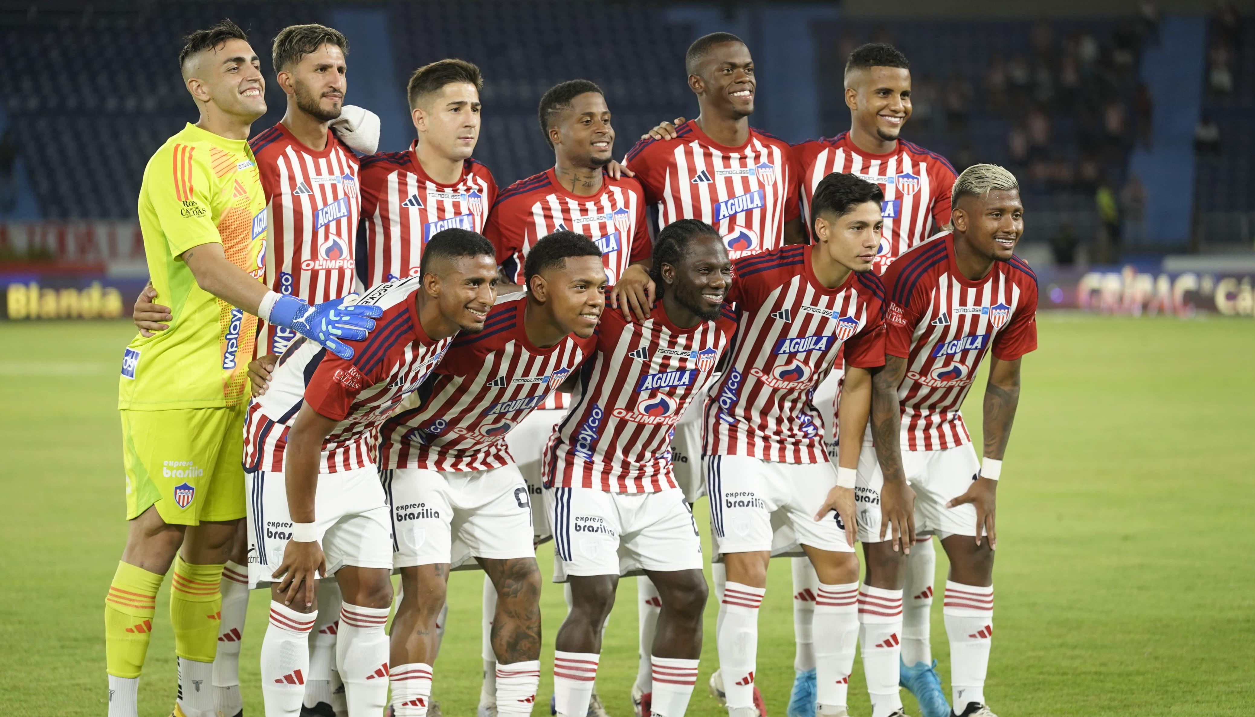 Alineación titular de Junior en el amistoso contra Universitario de Perú.