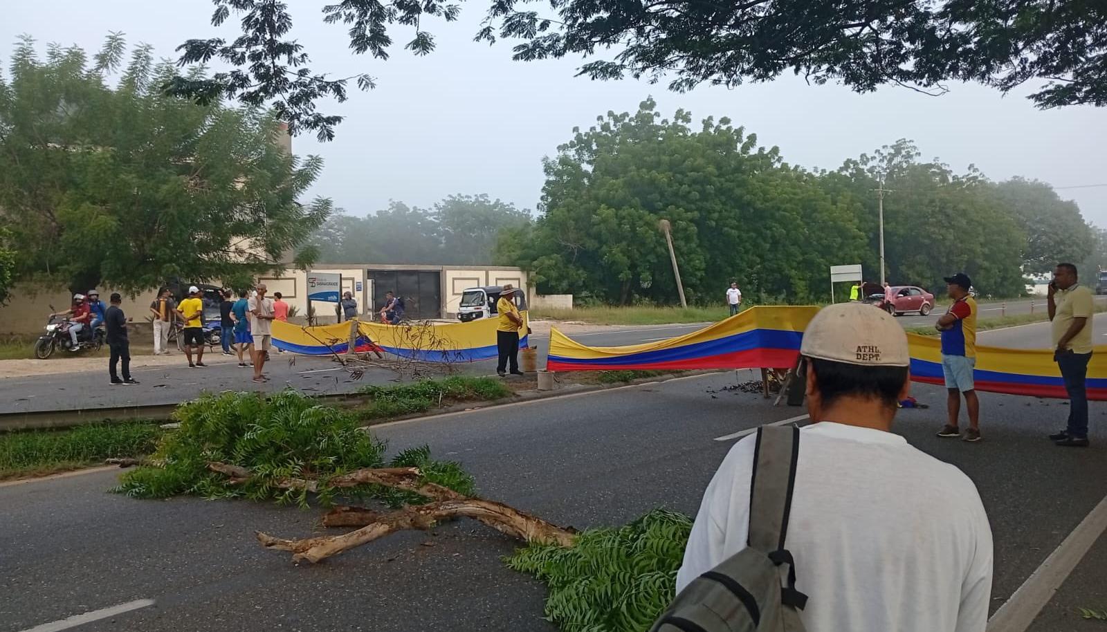 Bloqueo en La Cordialidad.