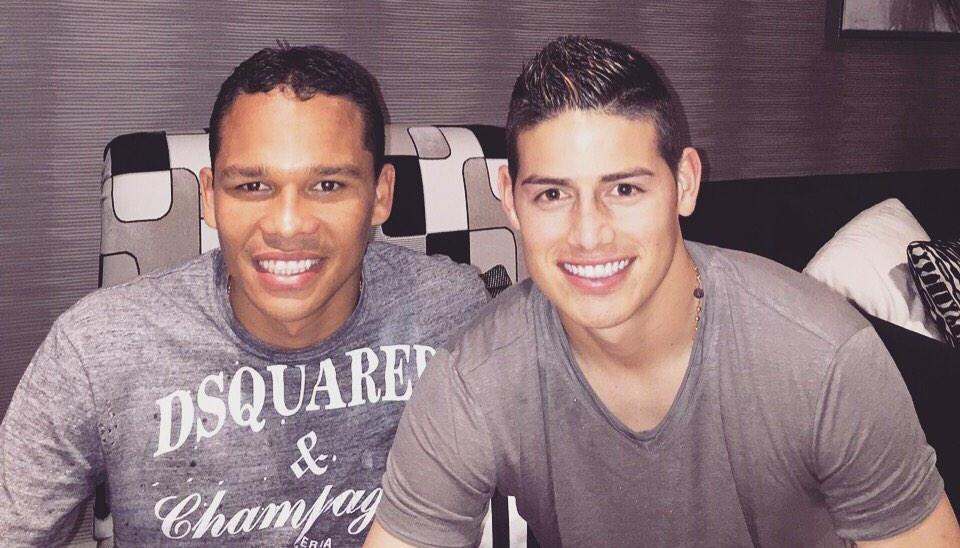 Carlos Bacca y James Rodríguez en 2015.
