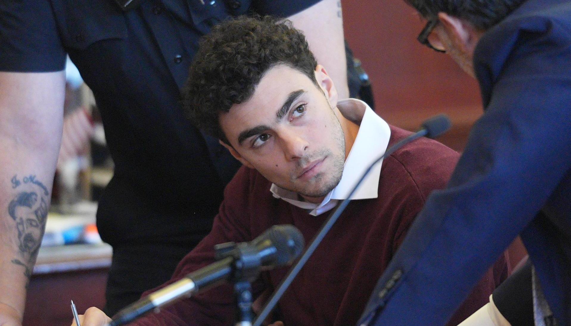 Luigi Mangione durante la audiencia en la Corte Suprema del Estado de Nueva York. 