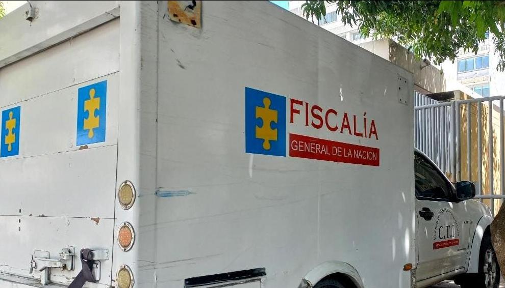 El cuerpo fue trasladado por las autoridades a Medicina Legal. 
