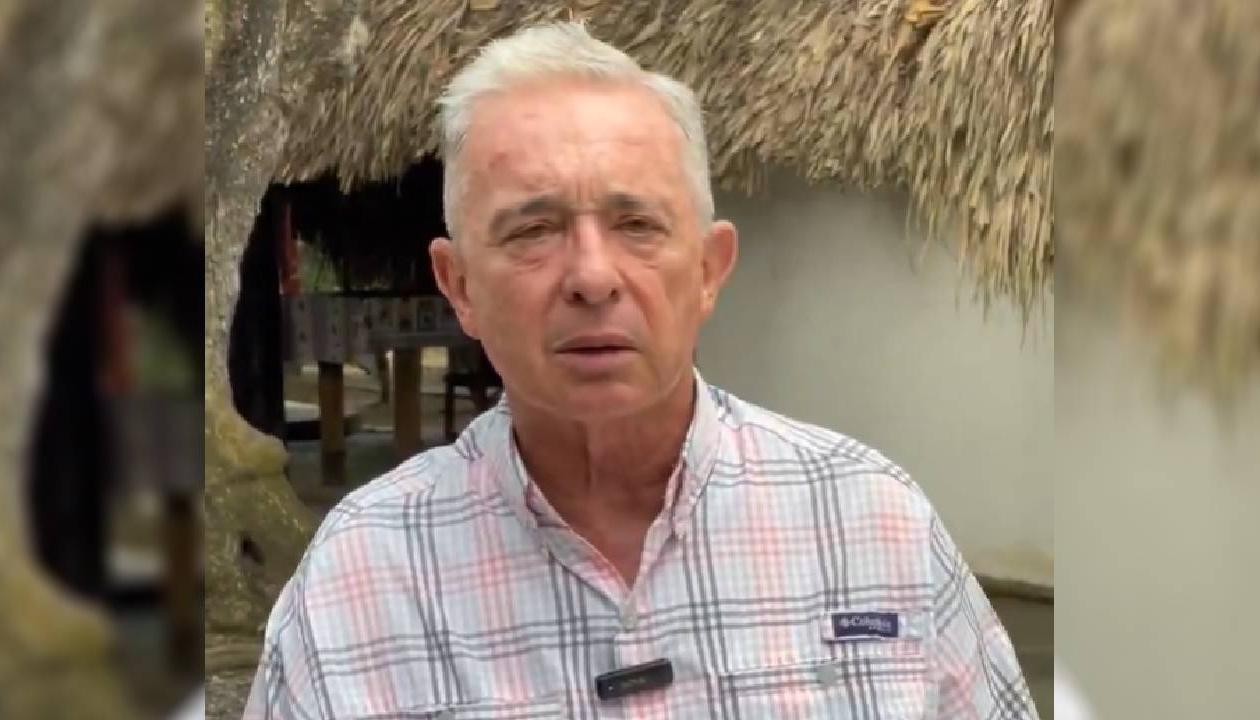Álvaro Uribe.