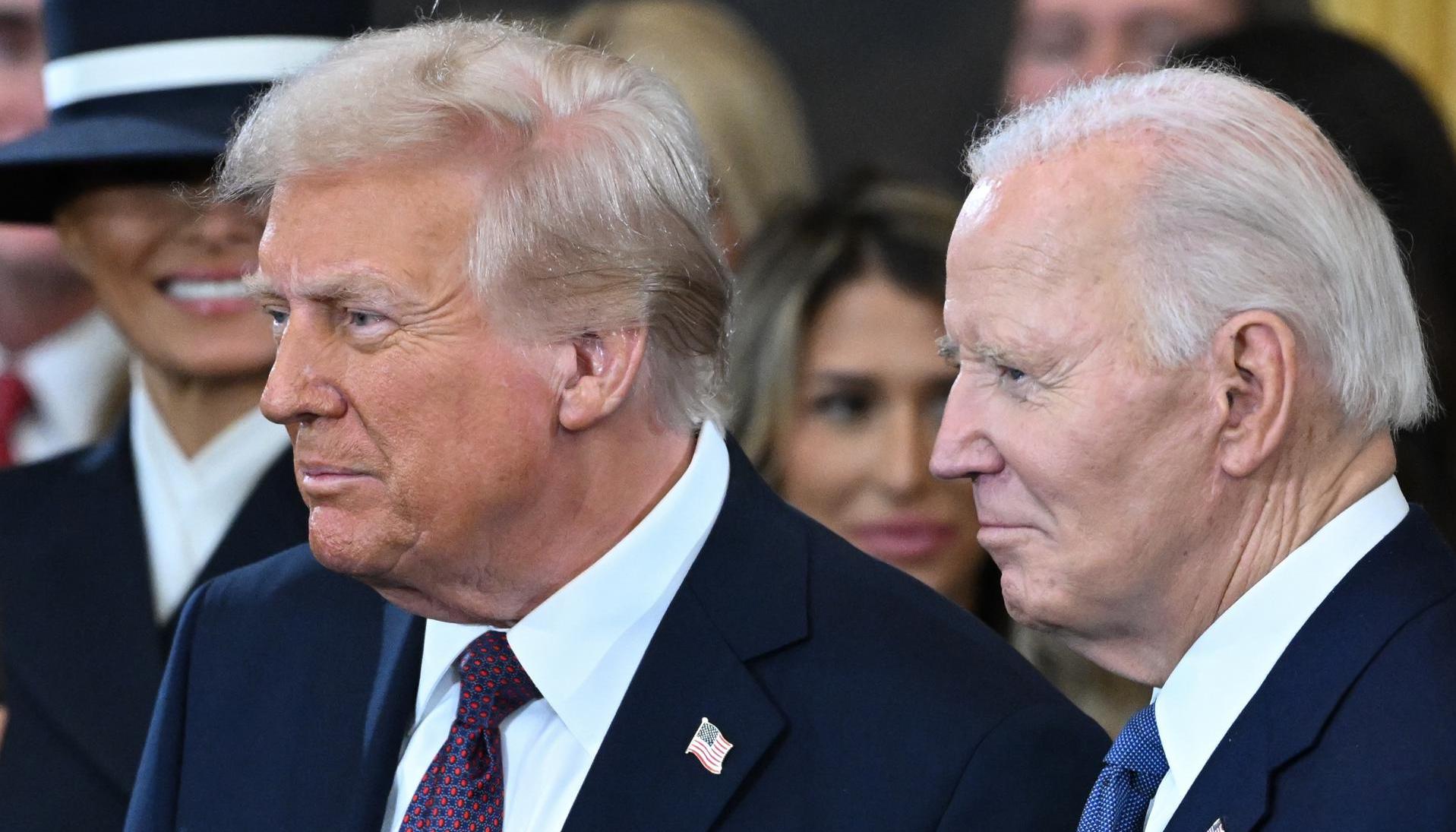 Donald Trump y Joe Biden este lunes en el Capitolio.