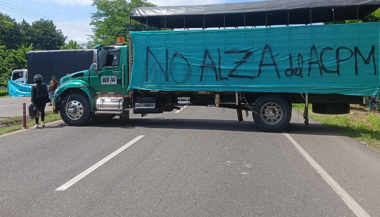 Transportadores exigen al Gobierno cumplir con los acuerdos.